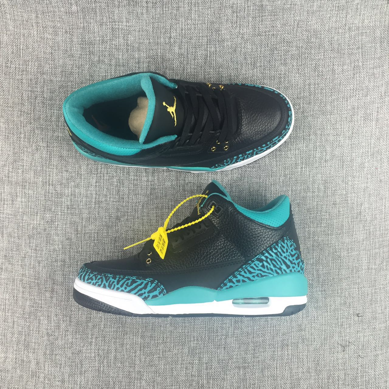 Air Jordan 3 Retro 136064-406