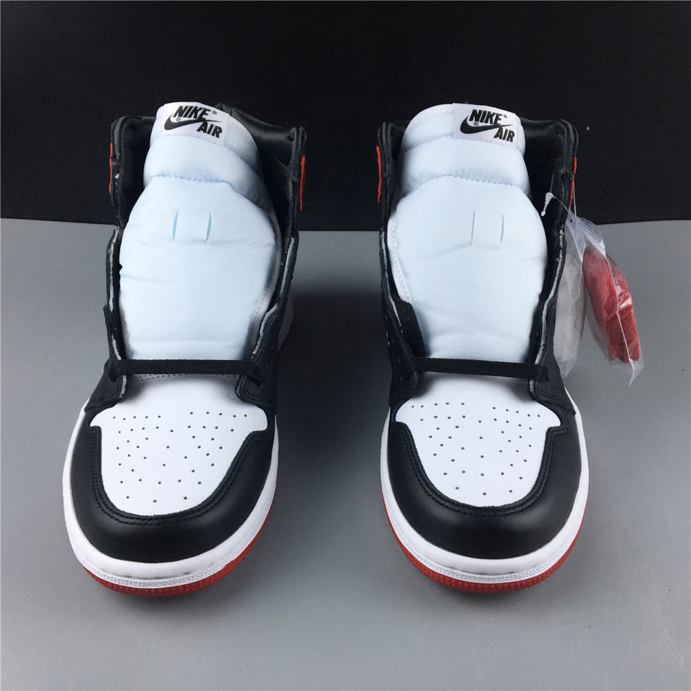 Air Jordan 1 Retro High Satin Black Toe CD0461-016