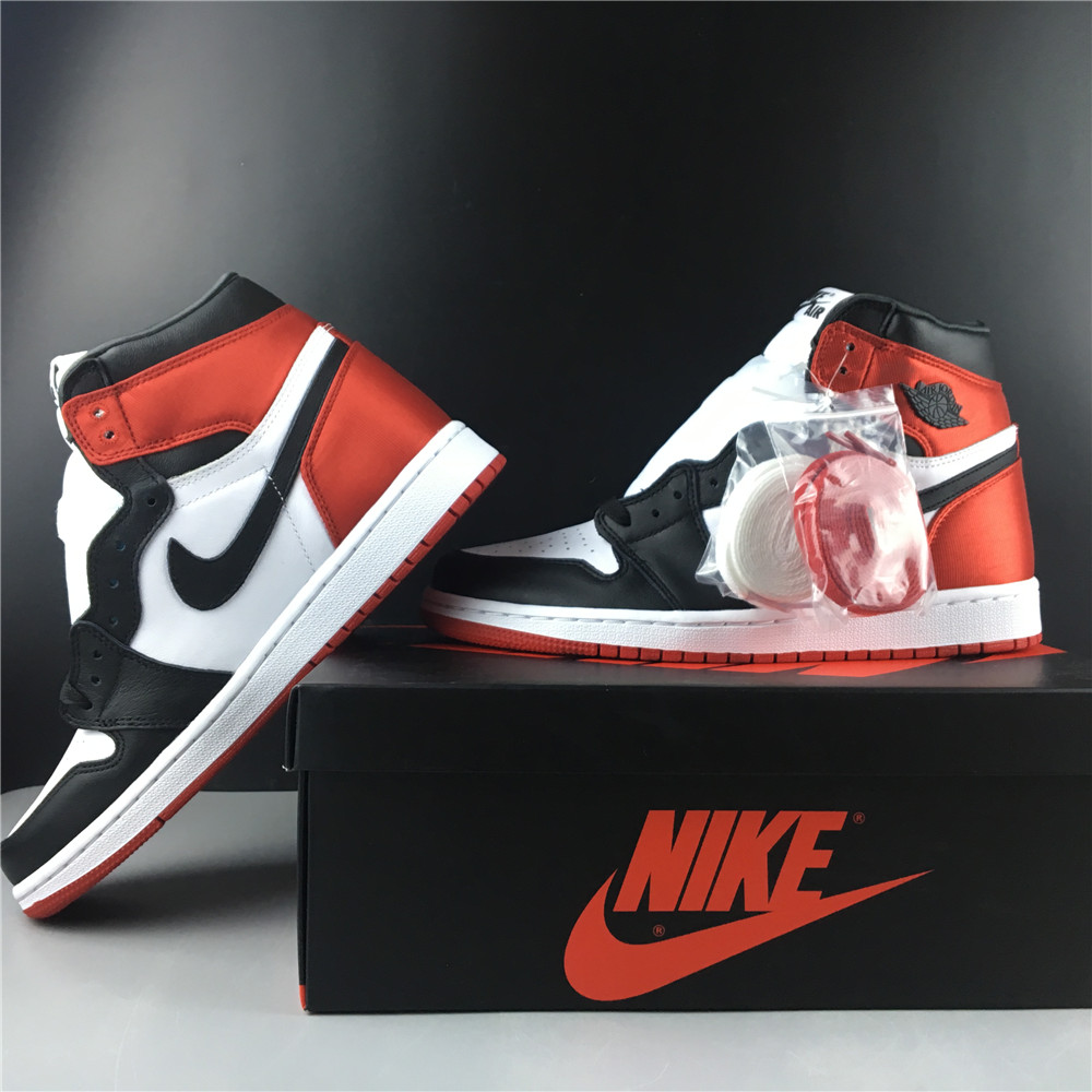 Air Jordan 1 Retro High Satin Black Toe CD0461-016