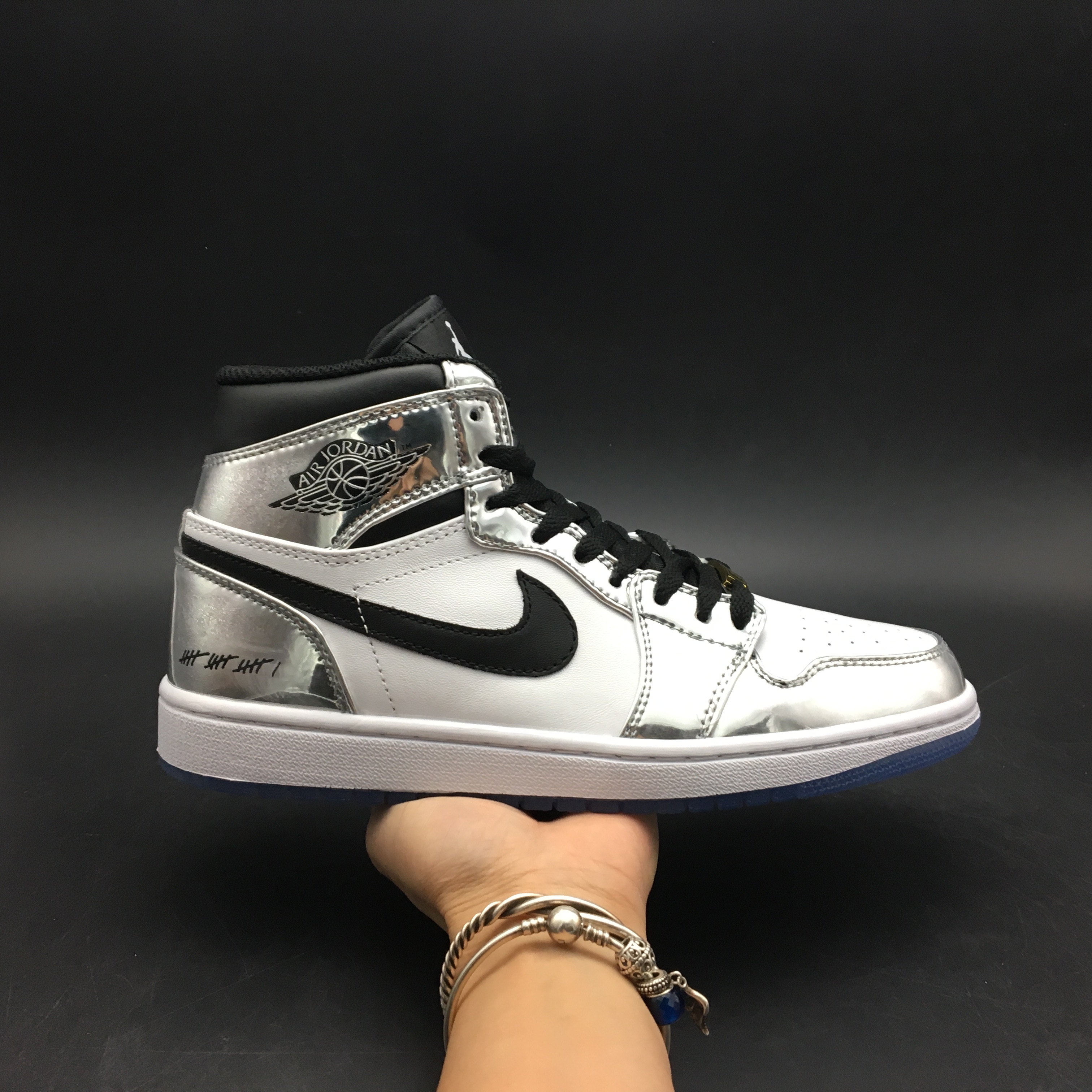 Air Jordan 1 Retro High Think 16 (Pass the Torch) AQ7476-016