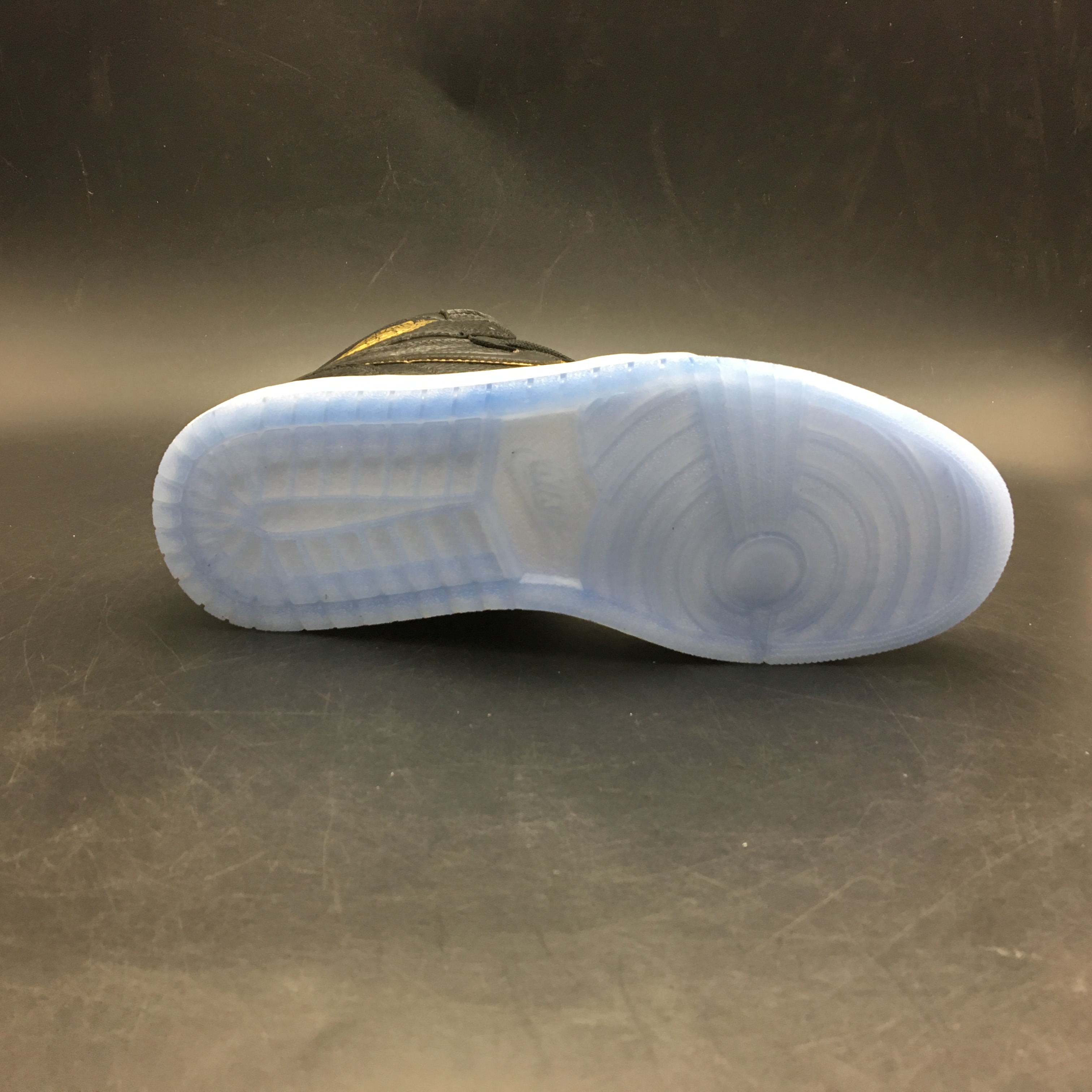 Air Jordan 1 Retro High City of Flight 555088-031