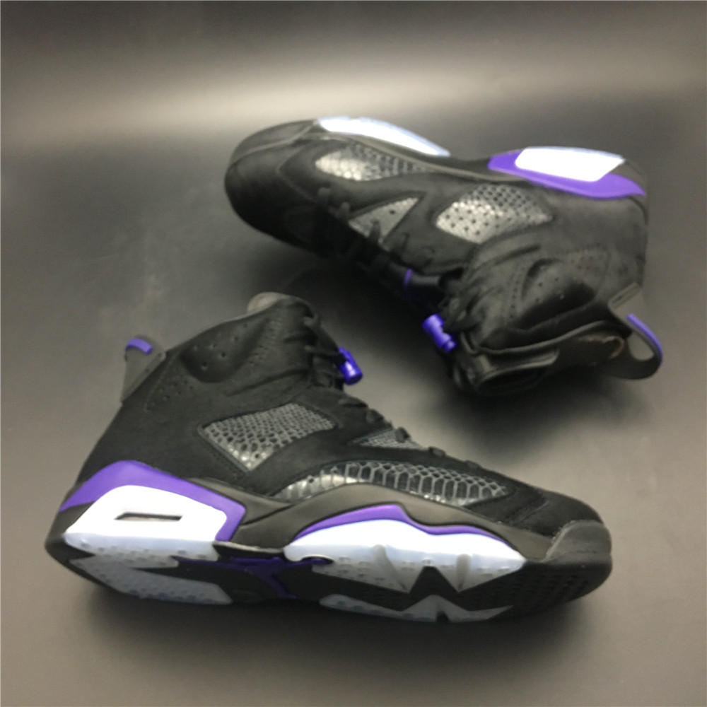 Air Jordan 6 Retro Social Status AR2257-005