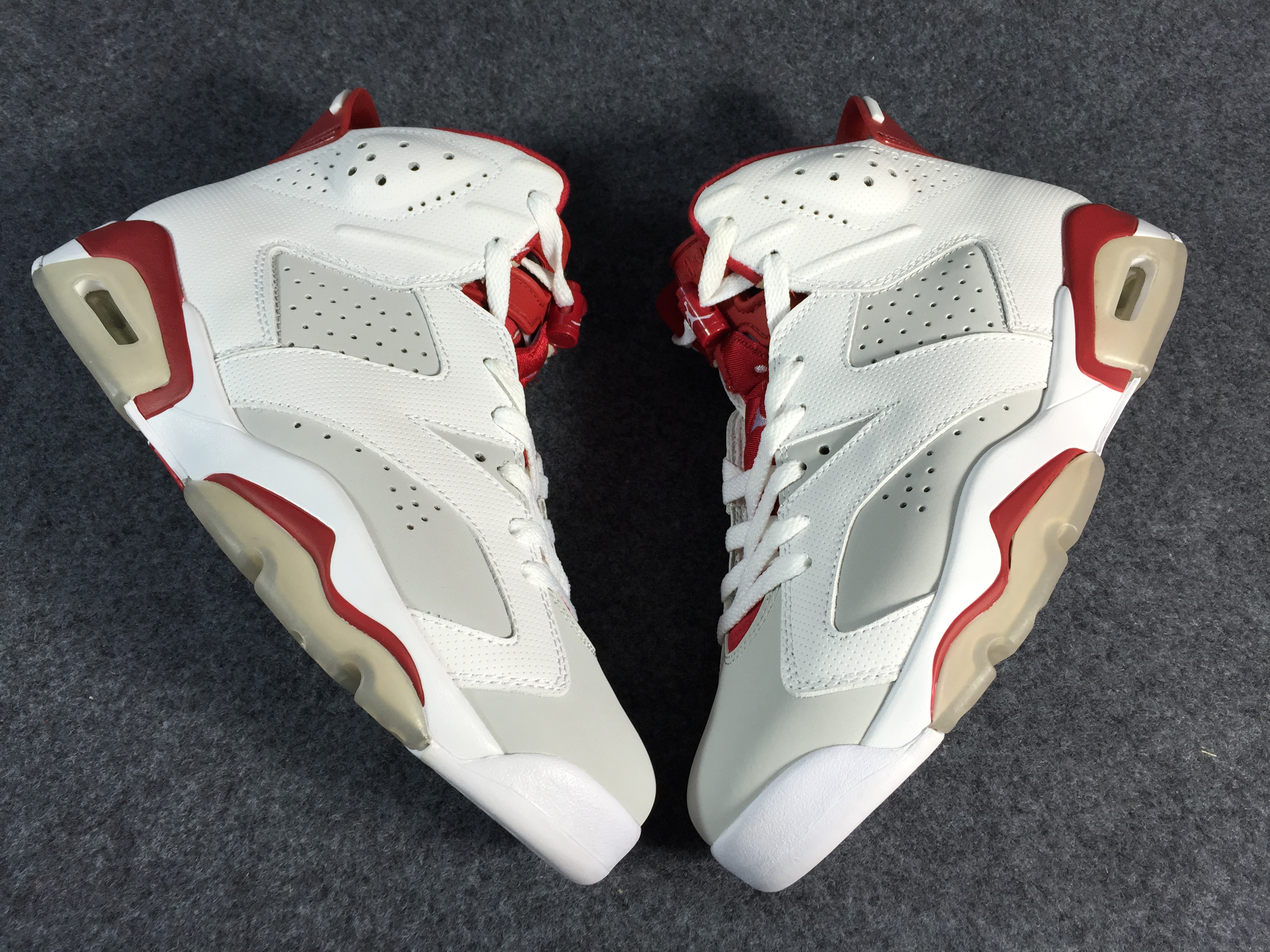 Air Jordan 6 Retro Alternate Hare 384664-113