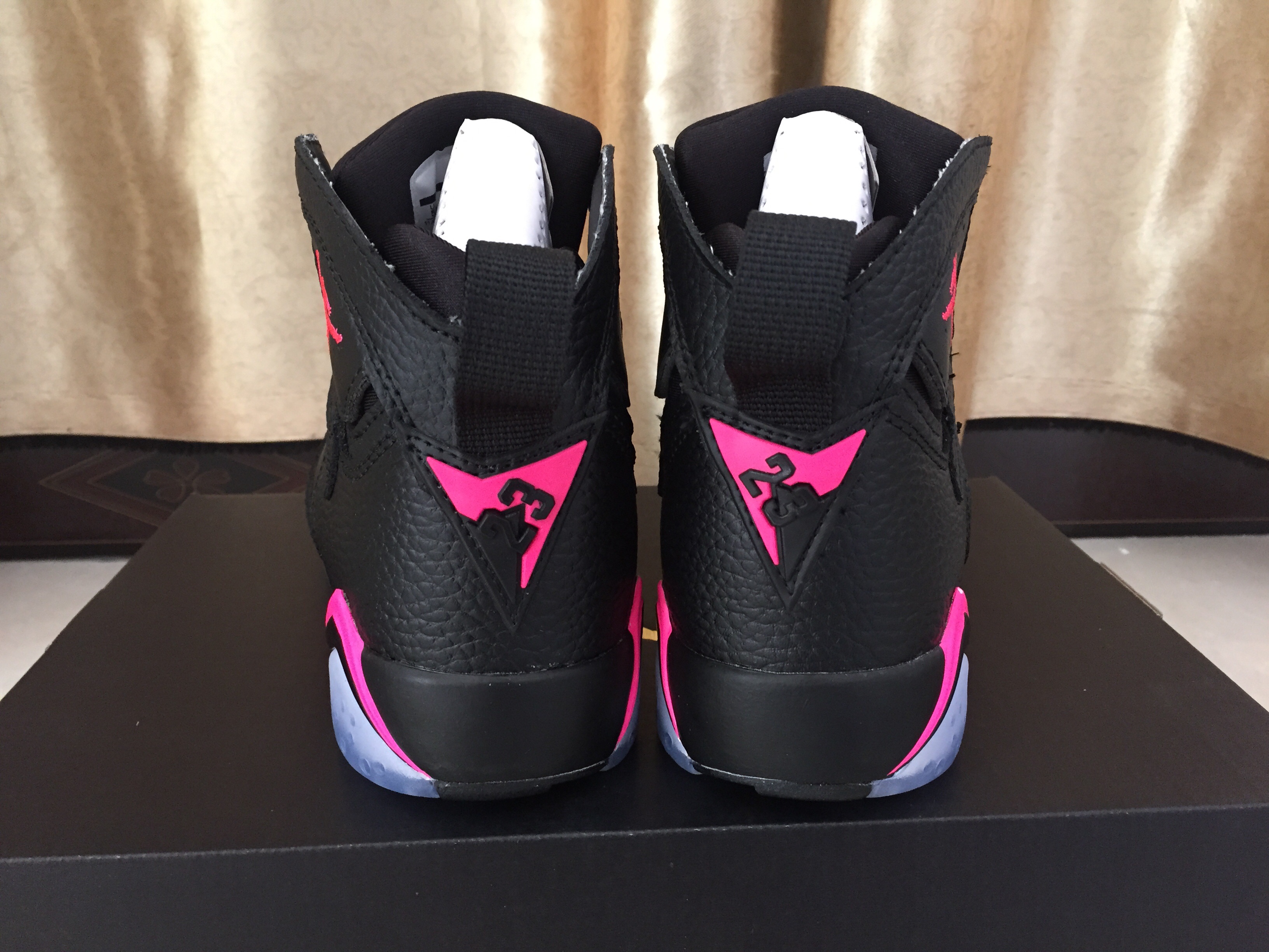 Air Jordan 7 Retro Black Hyper Pink 442960-018