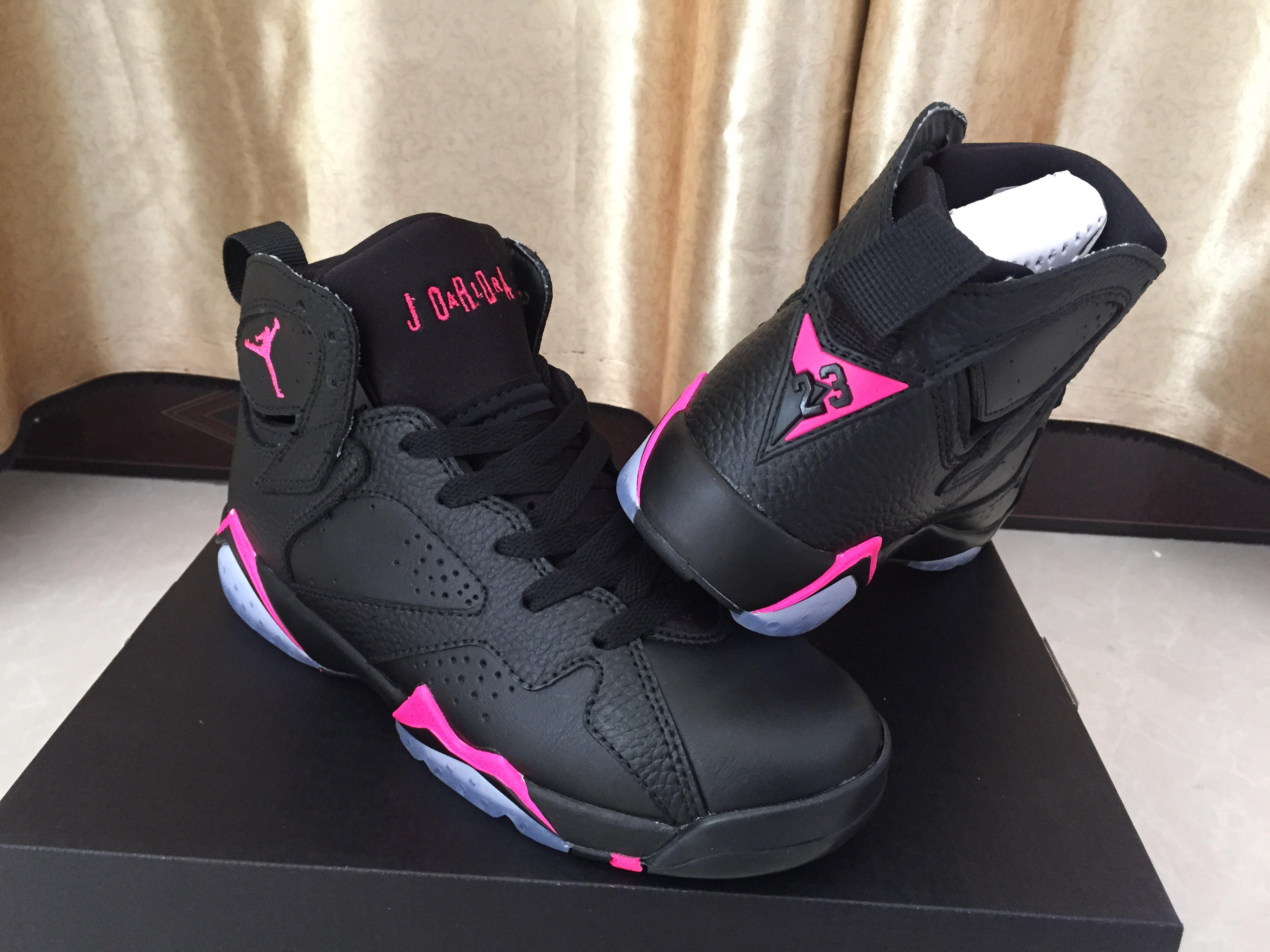 Air Jordan 7 Retro Black Hyper Pink 442960-018