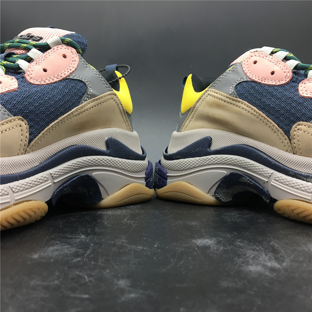 Blncig Triple S Wolf Grey/Brown/Yellow