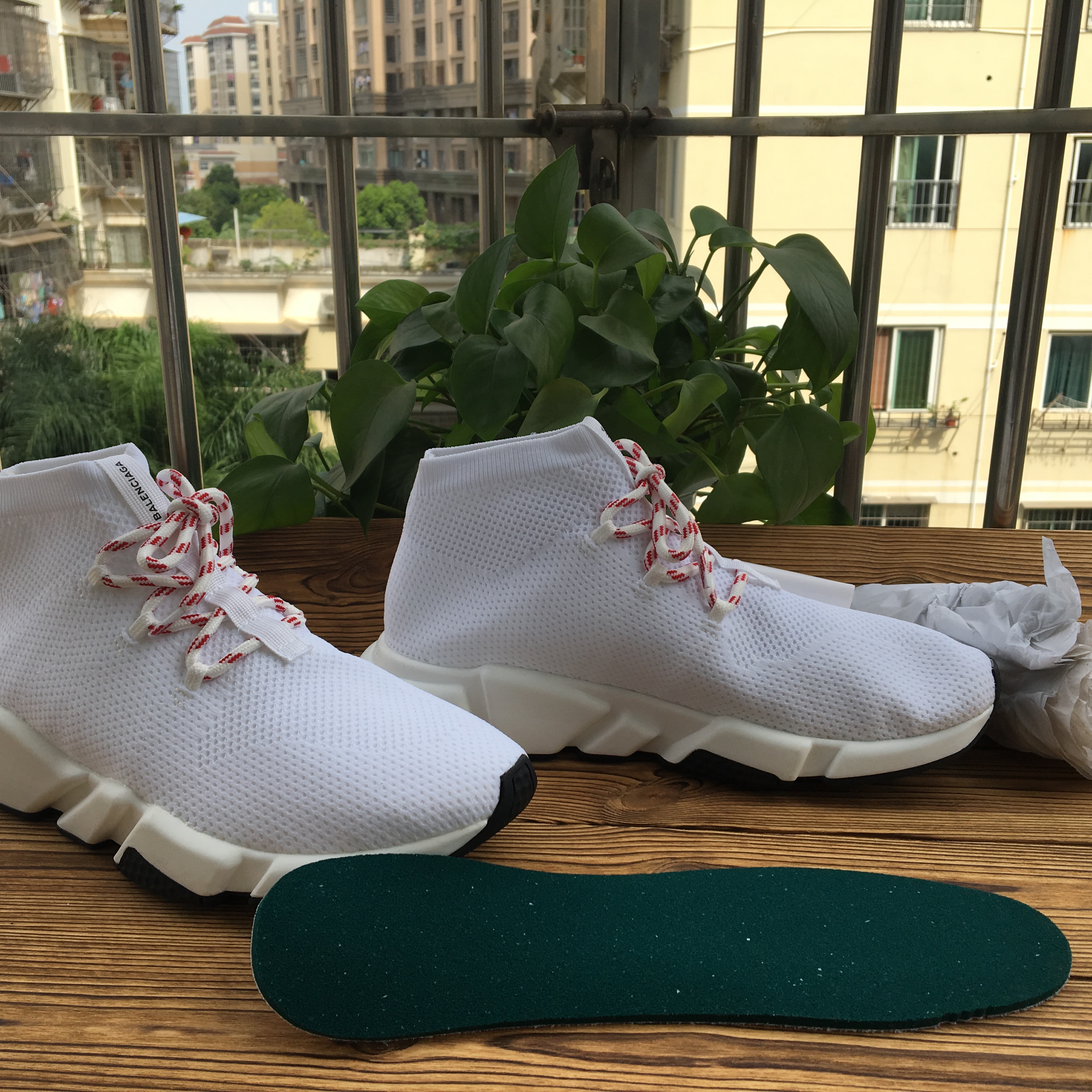 Speed Lace Up White Red 517319 W07U0 9000