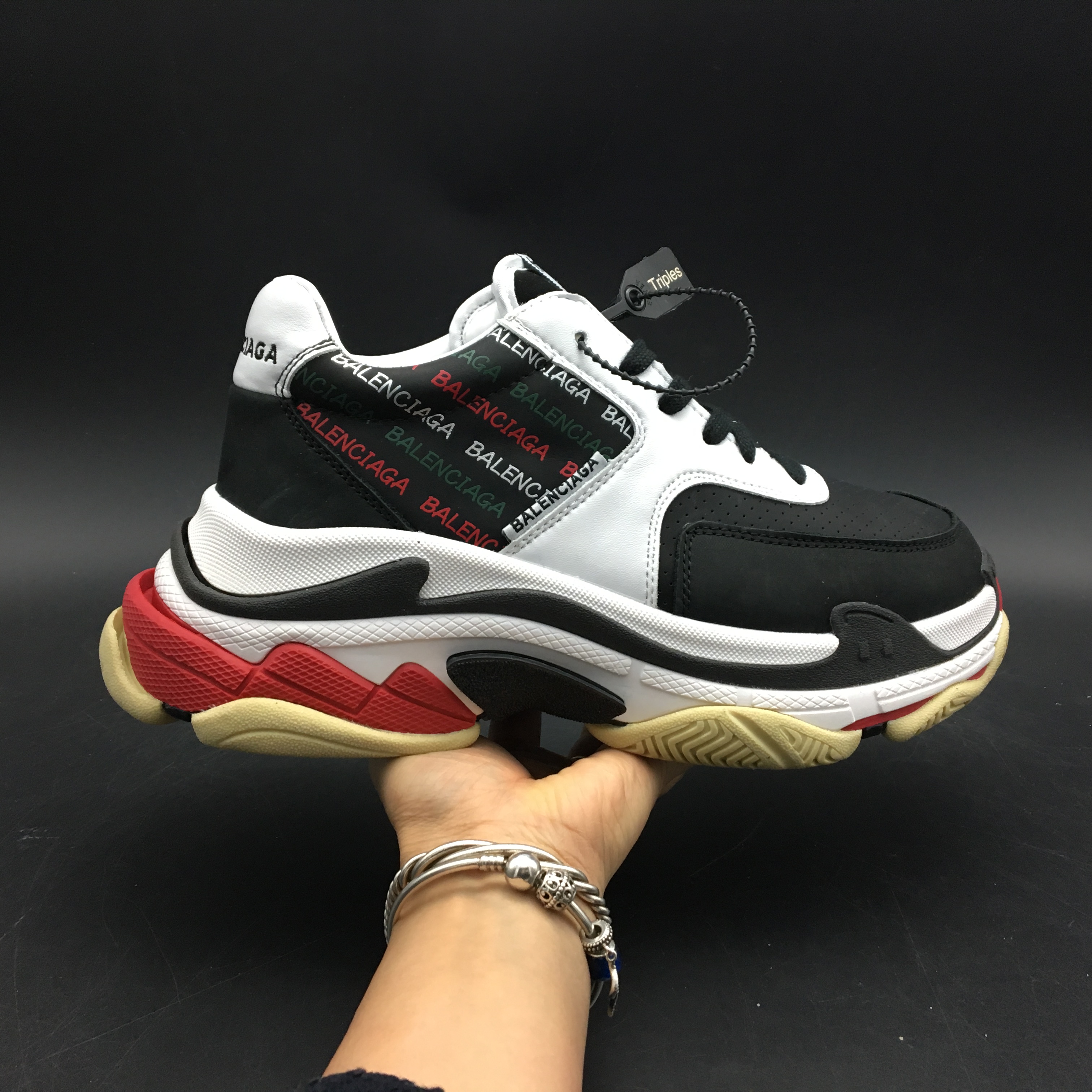 Blncig Black & White 17FW Triple S 483560-W06E1-1011