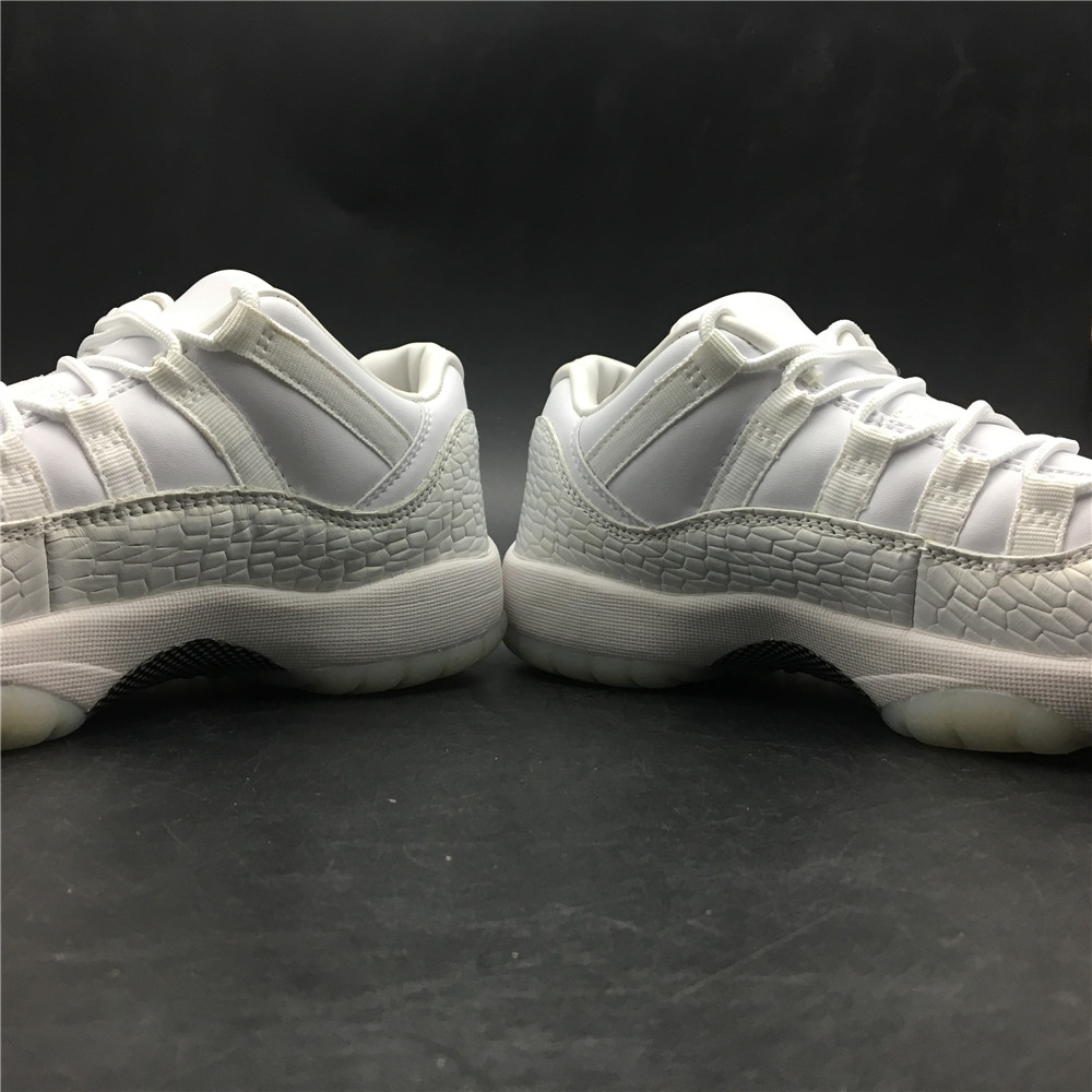 Air Jordan 11 Lows 