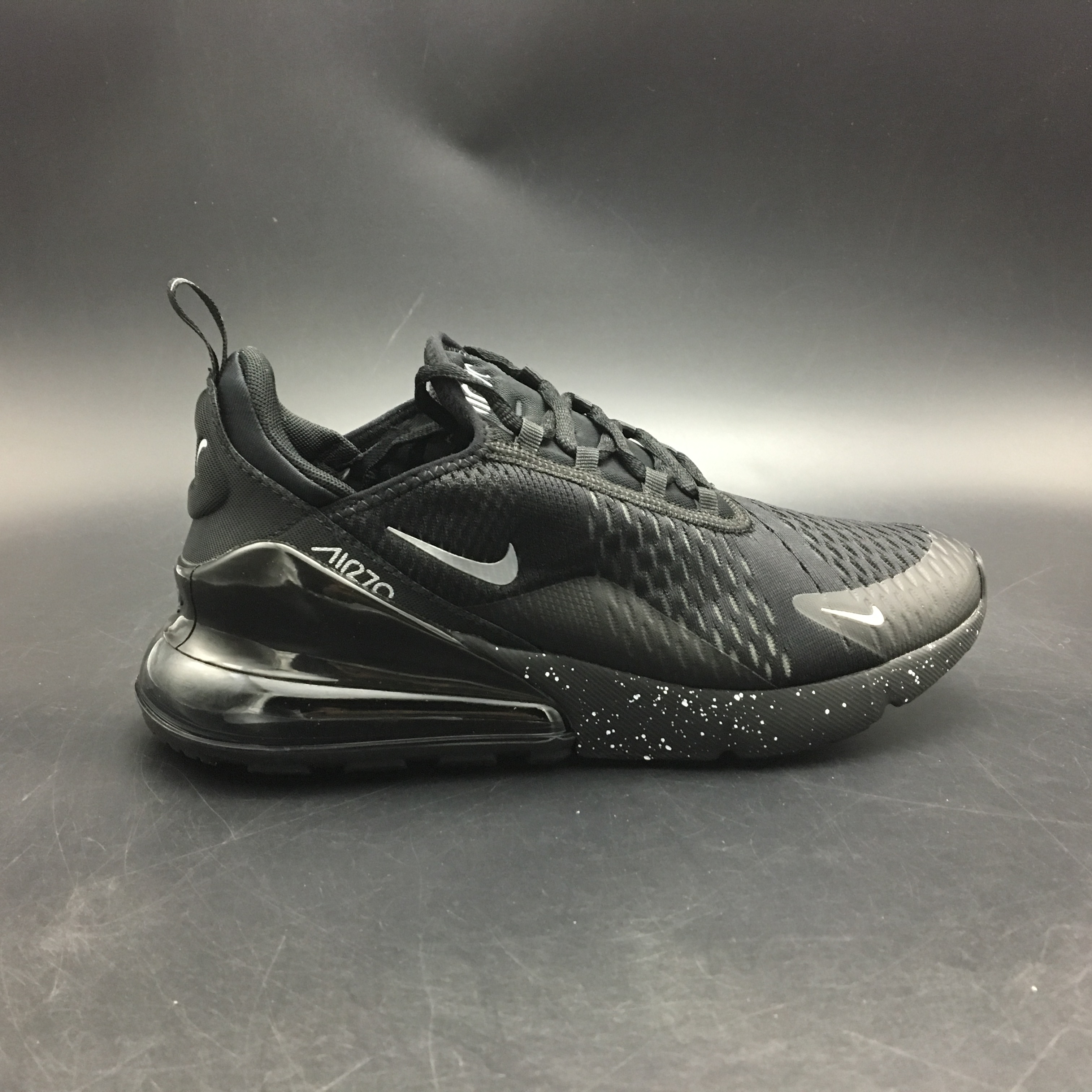Nike Air Max 270 Flyknit Black/White AH8050-202