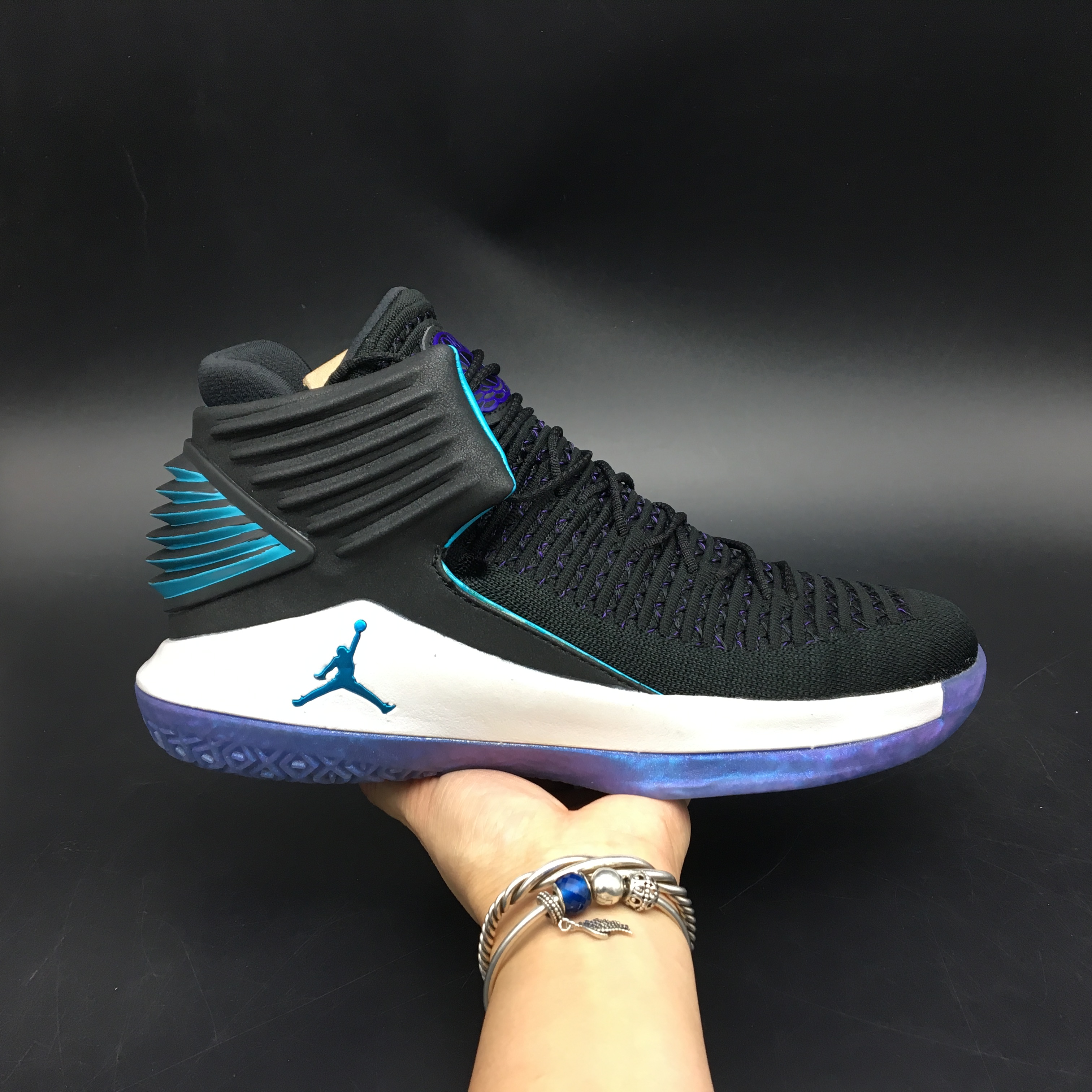 Jordan XXXII CEO AA1253-016