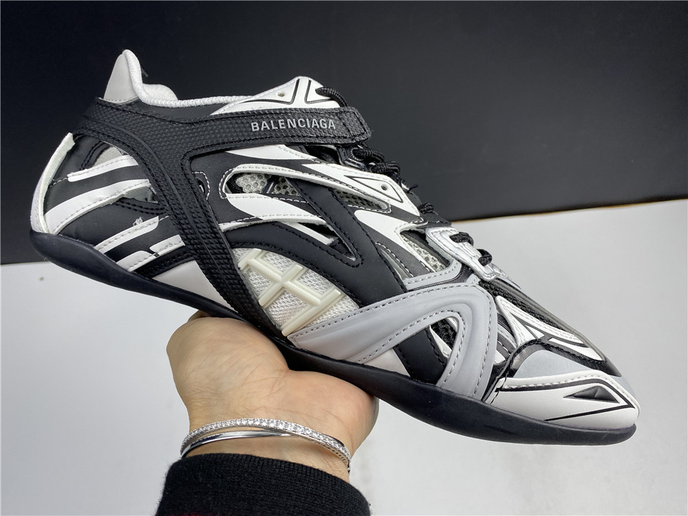 Blncig Drive Sneaker Light Grey Black 624343 W2FD1 1019