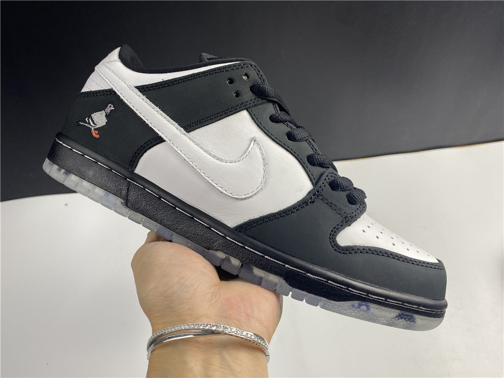 Nike SB Dunk Low Staple Panda Pigeon BV1310-013