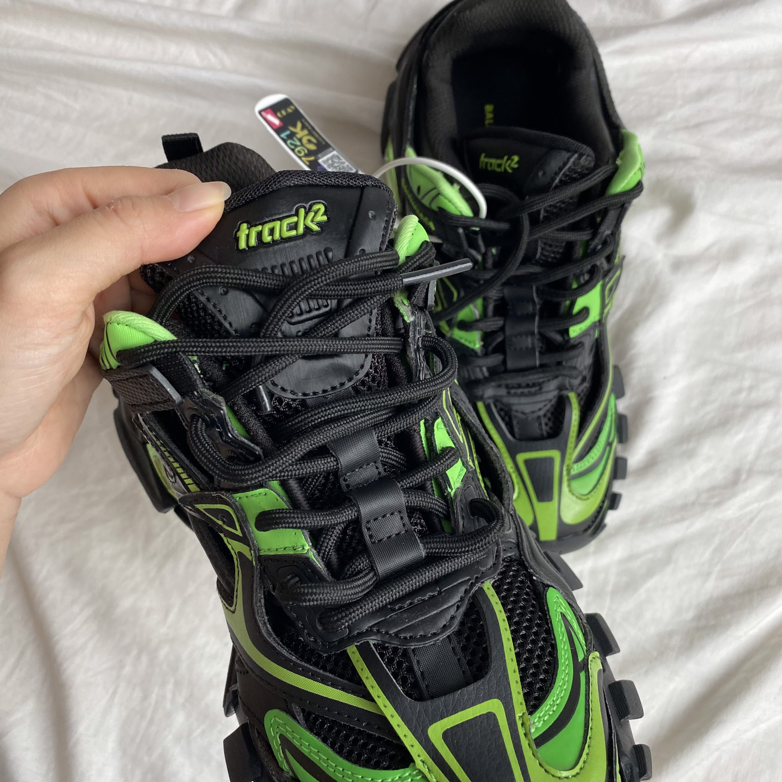 Blncig Track 2 Black Green 568614W2GN31086