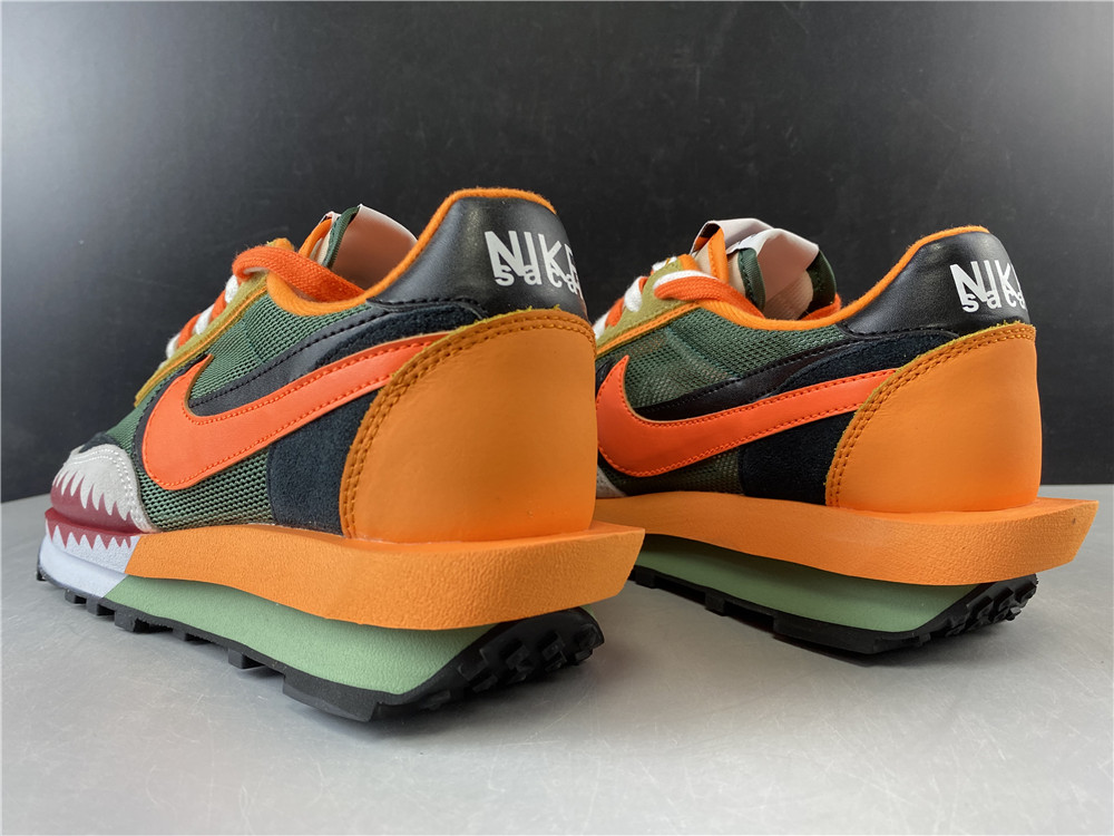 Nike Shark x Sacai x Nike LsVttnD Waffle Daybreak BV0073-007