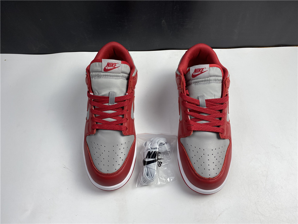 Nike Dunk Low Medium Grey Varsity Red UNLsVttn DD1391-002