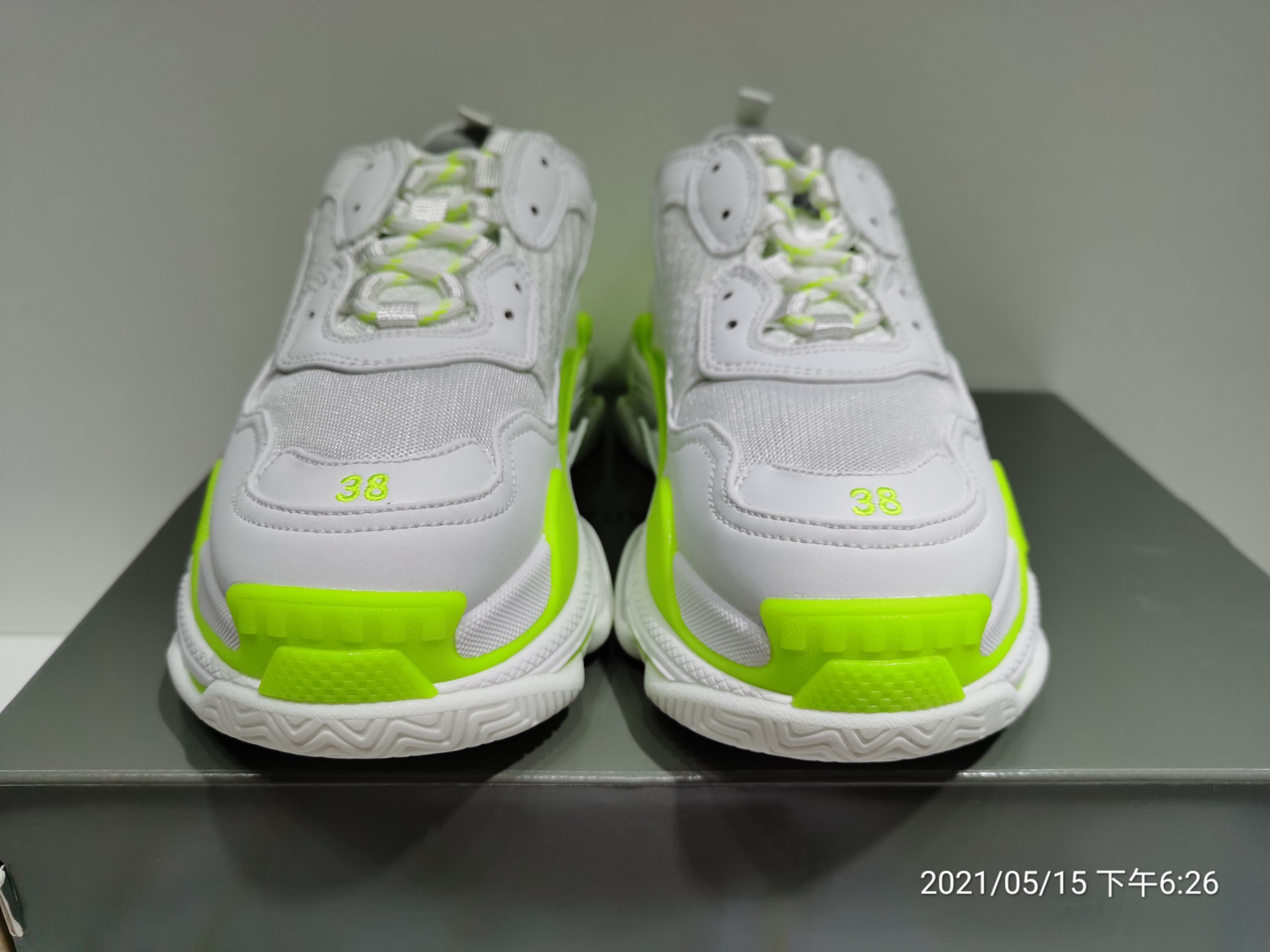 Blncig Triple S 536737 W0901 9088