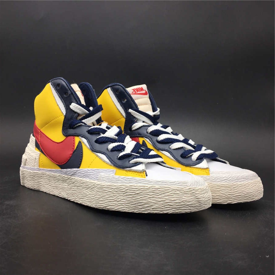Nike Blazer Mid sacai Snow Beach BV0072-700