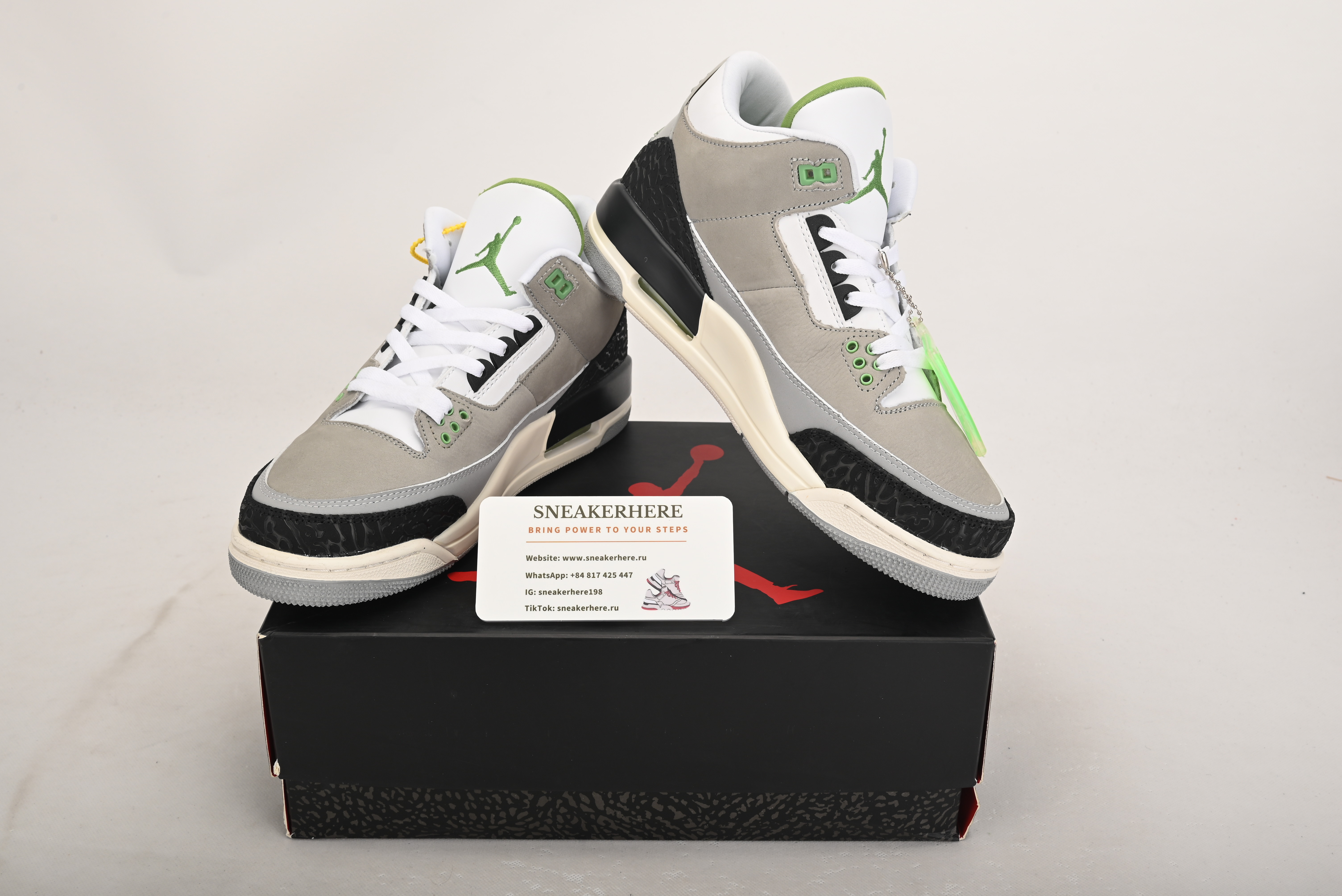 Air Jordan 3 Retro Chlorophyll 136064-006