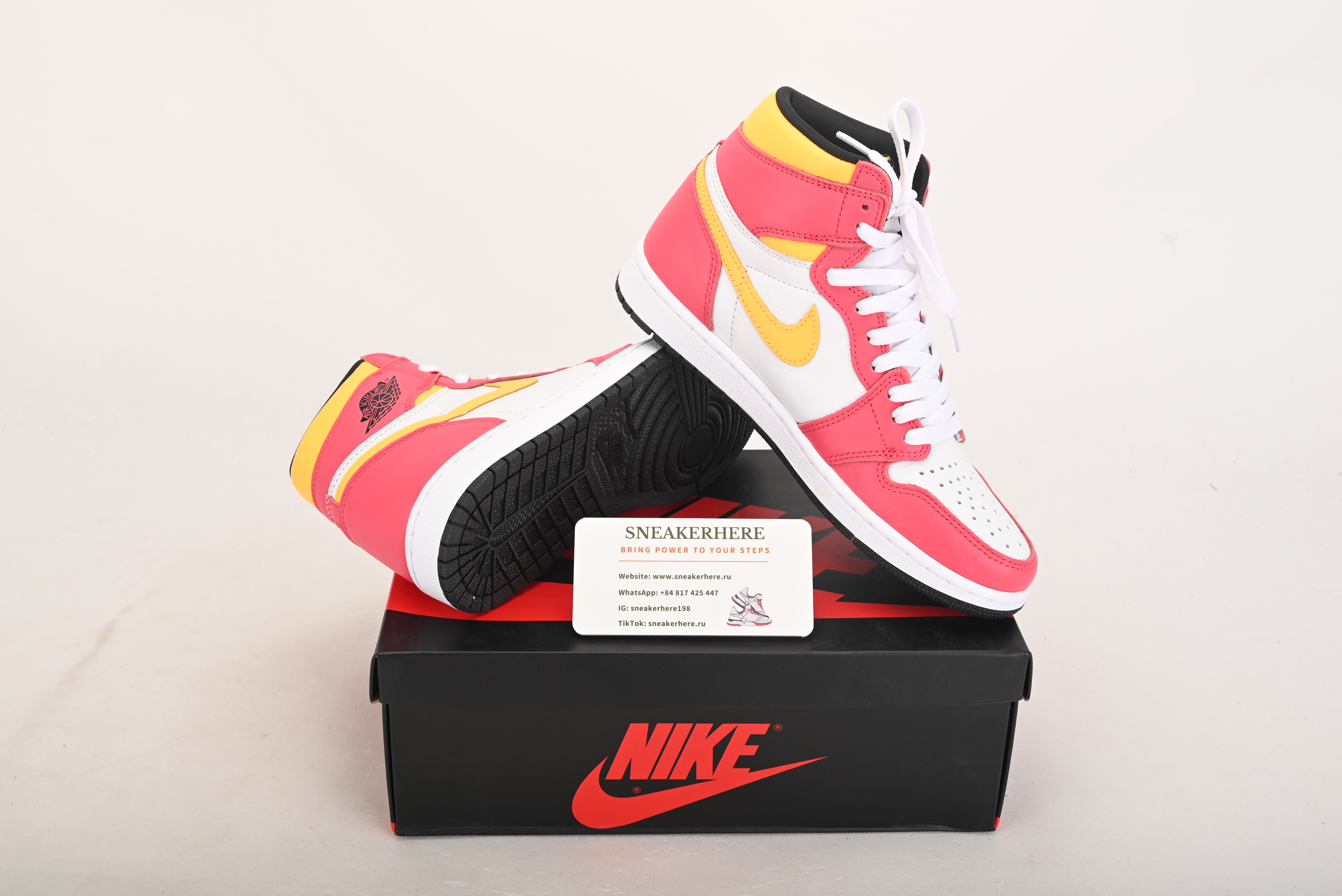 Air Jordan 1 Retro High OG Light Fusion Red 555088-603