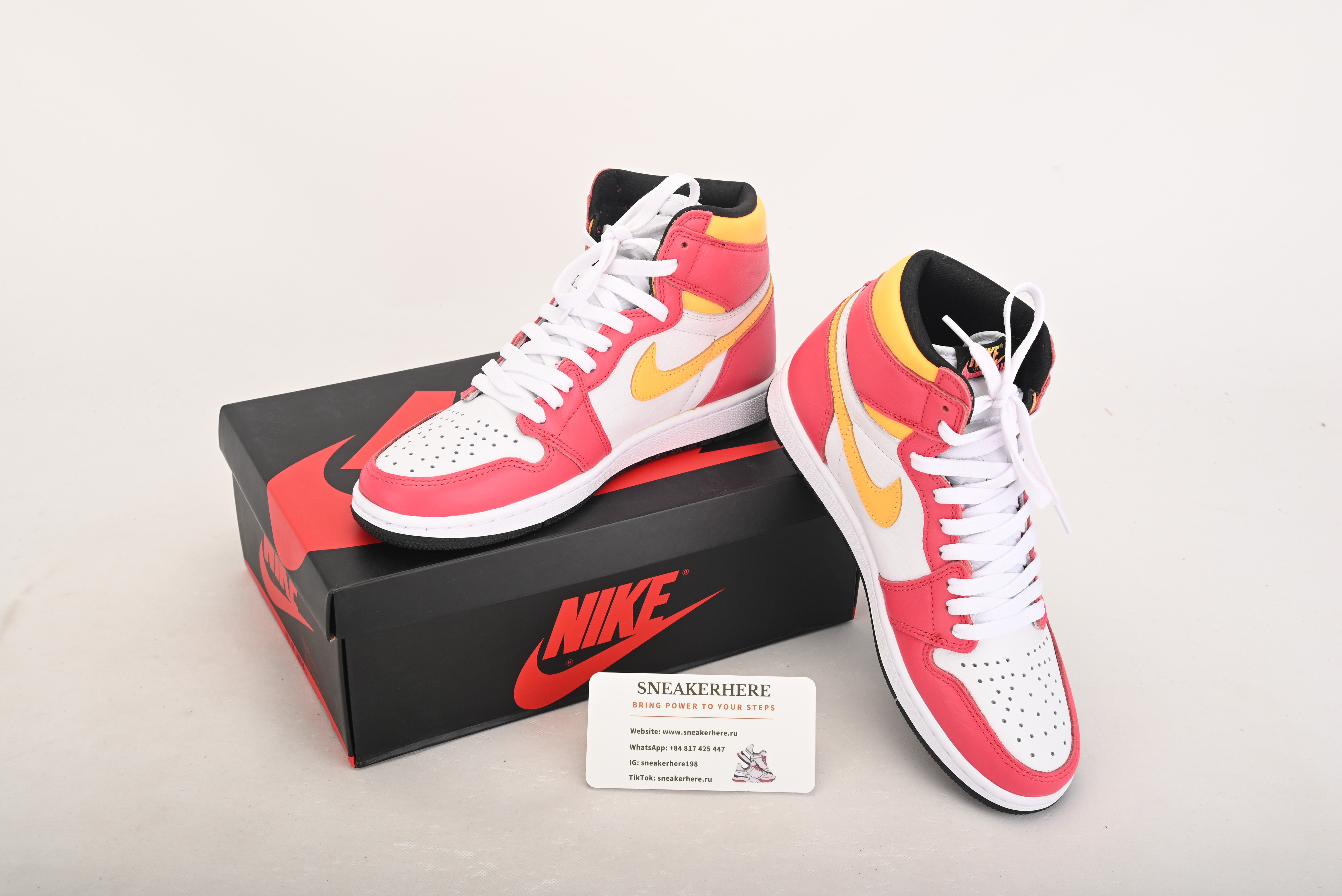 Air Jordan 1 Retro High OG Light Fusion Red 555088-603