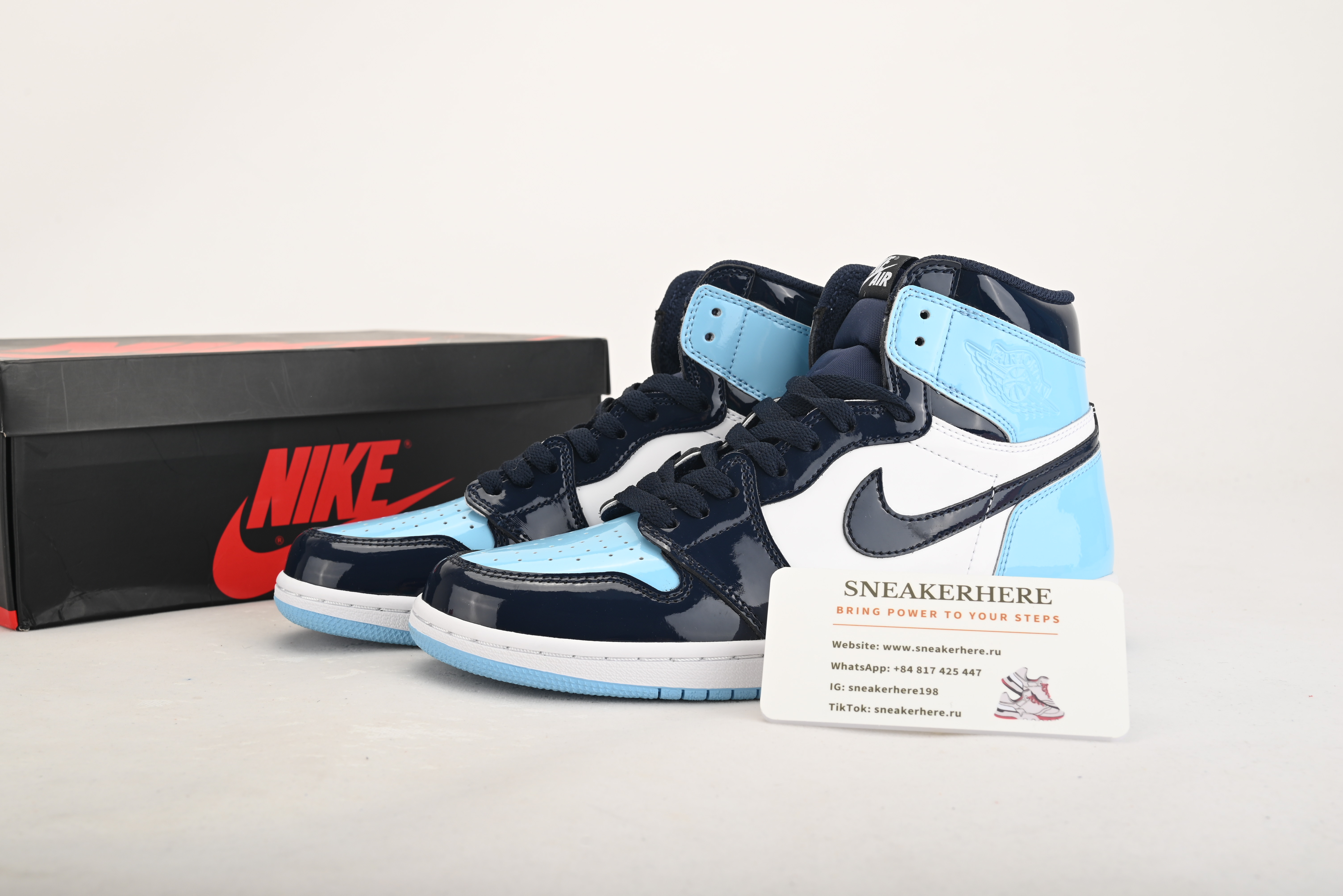 Air Jordan 1 Retro High UNC Patent CD0461-401