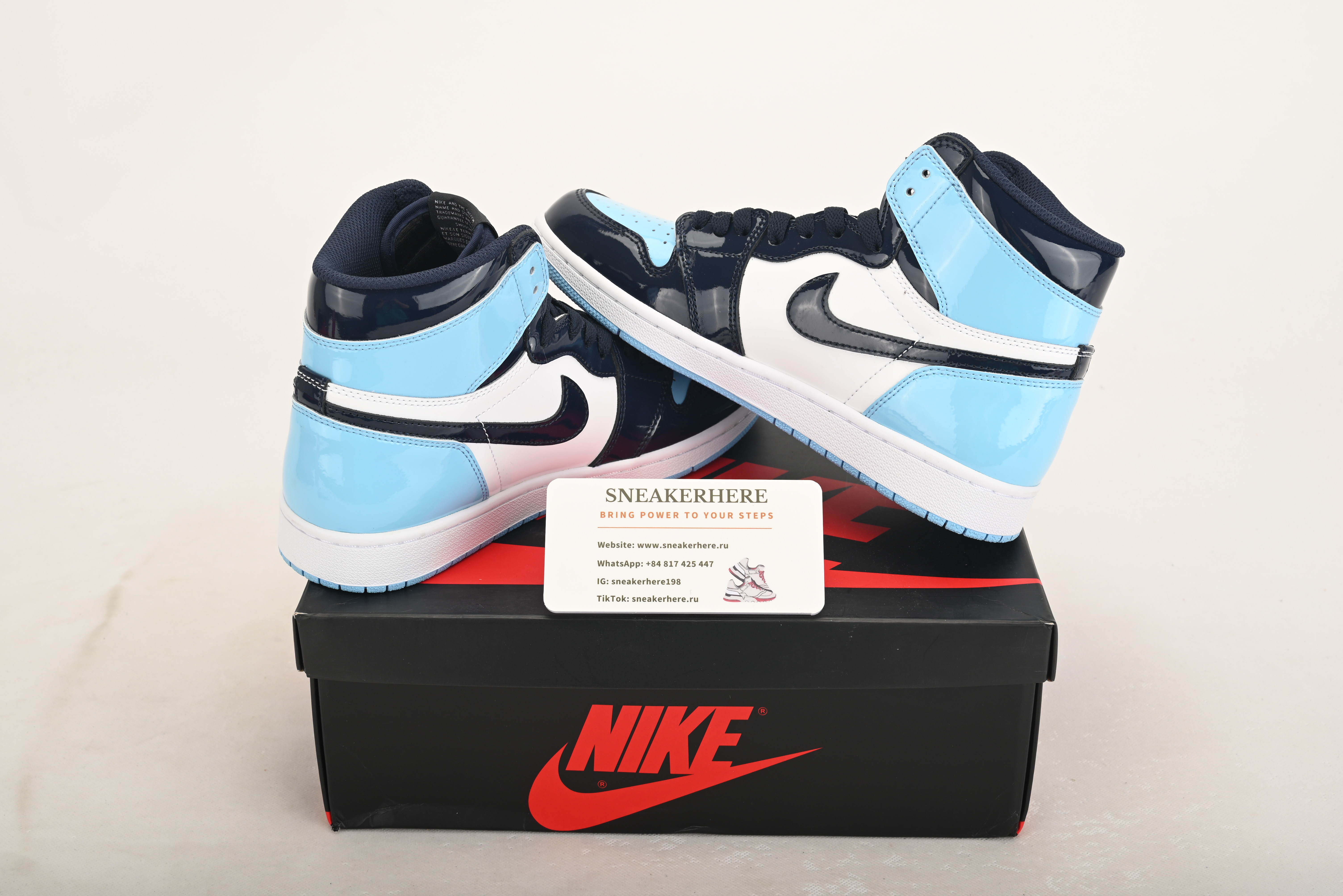 Air Jordan 1 Retro High UNC Patent CD0461-401