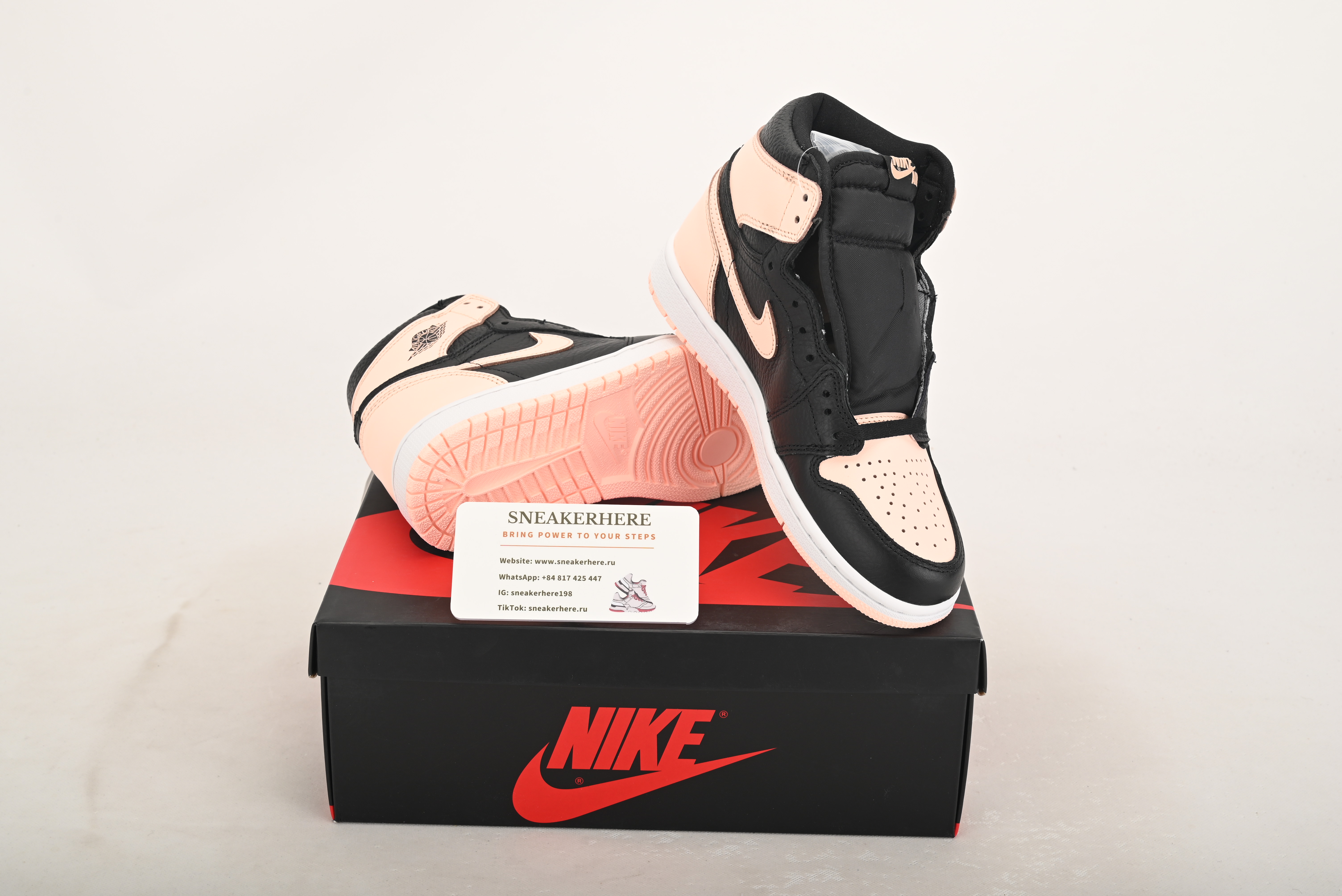 Air Jordan 1 Retro High Black Crimson Tint 555088-081