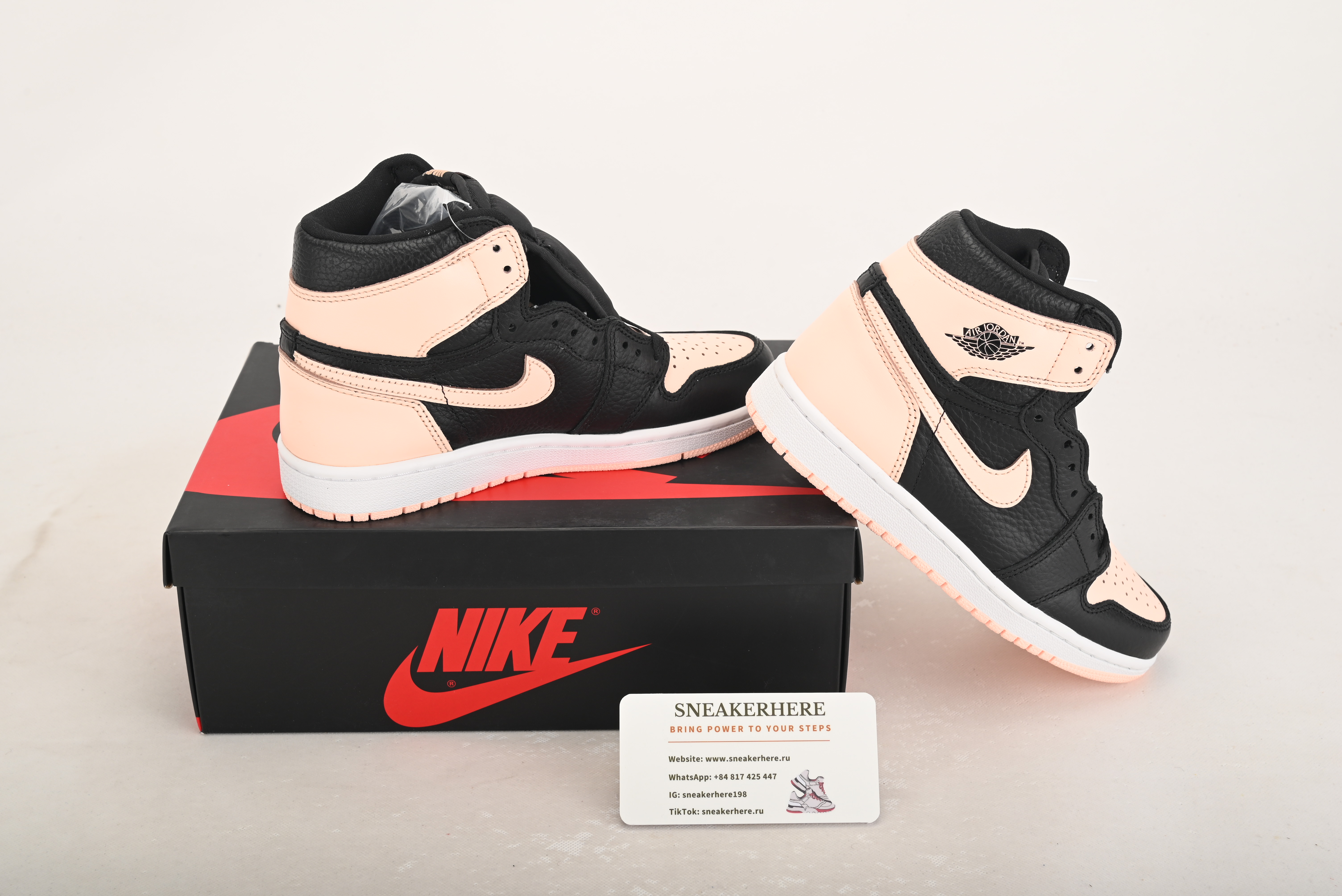 Air Jordan 1 Retro High Black Crimson Tint 555088-081