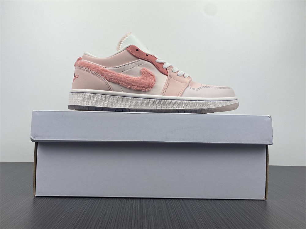 Air Jordan 1 Low SE Mighty Swooshers Pink (W) DM5443-666