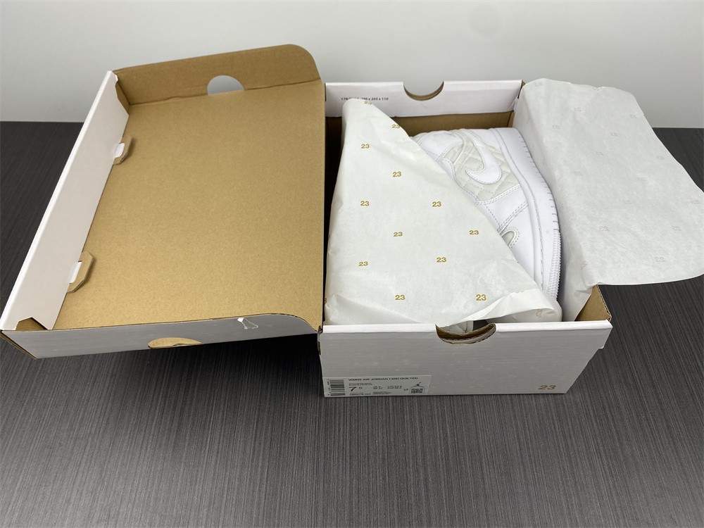 Air Jordan 1 Mid Quilted White (W) DB6078-100