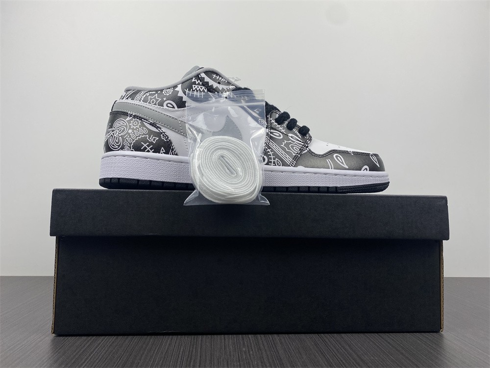 Air Jordan 1 Low White Black Gray 553558-040