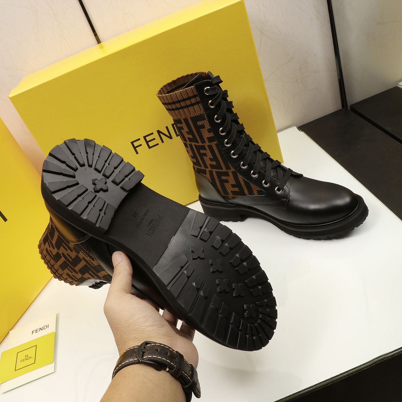 Fnddi Boots