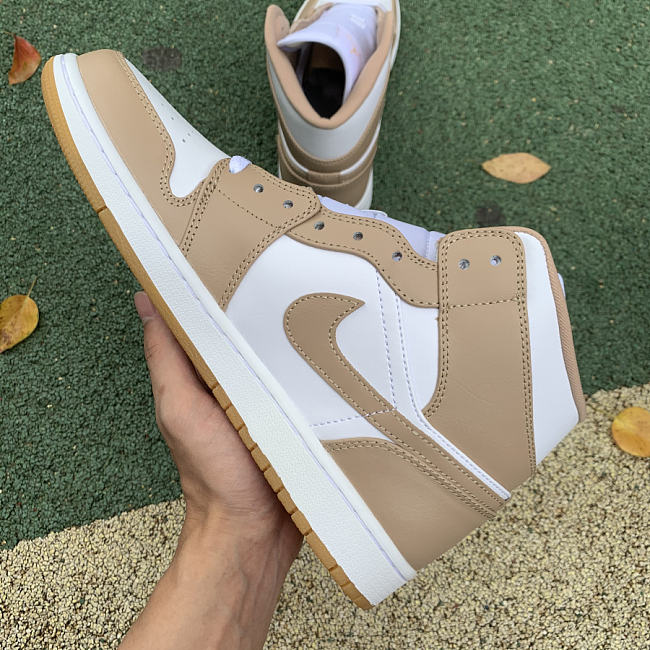 Air Jordan 1 Mid Tan Gum 554724-271