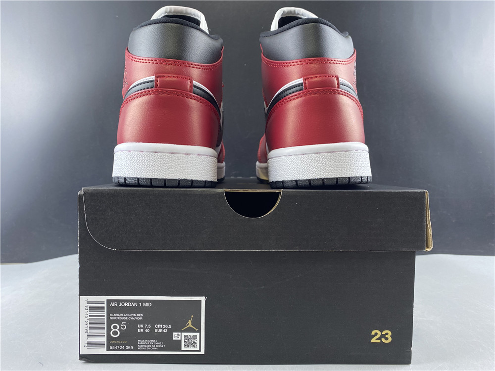 Air Jordan 1 Mid Chicago (2020) 554724-173