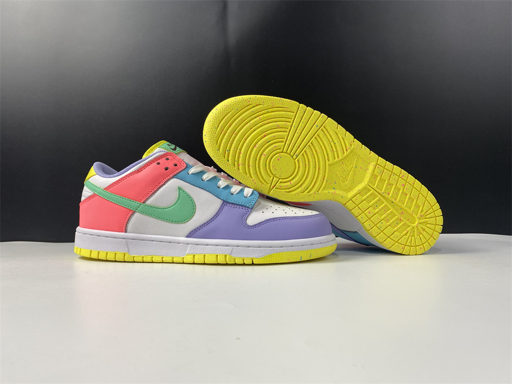 Nike Dunk Low SE Easter (W) DD1872-100