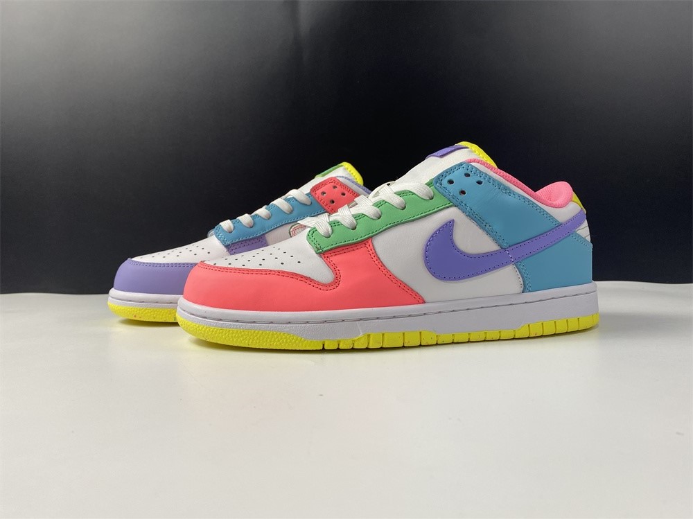Nike Dunk Low SE Easter (W) DD1872-100