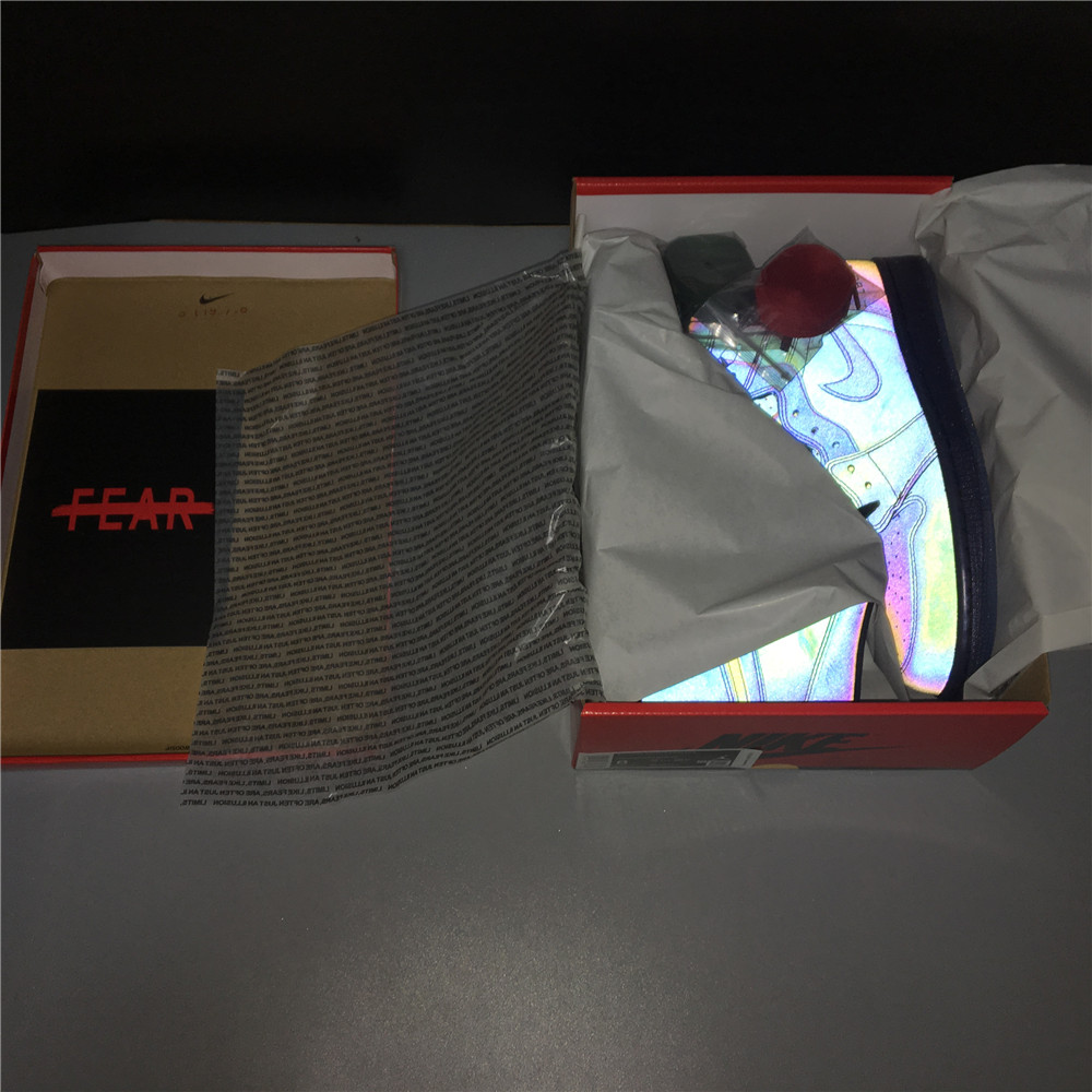 Air Jordan 1 Retro High Zoom Fearless BV0006-900