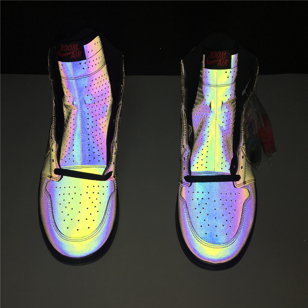 Air Jordan 1 Retro High Zoom Fearless BV0006-900