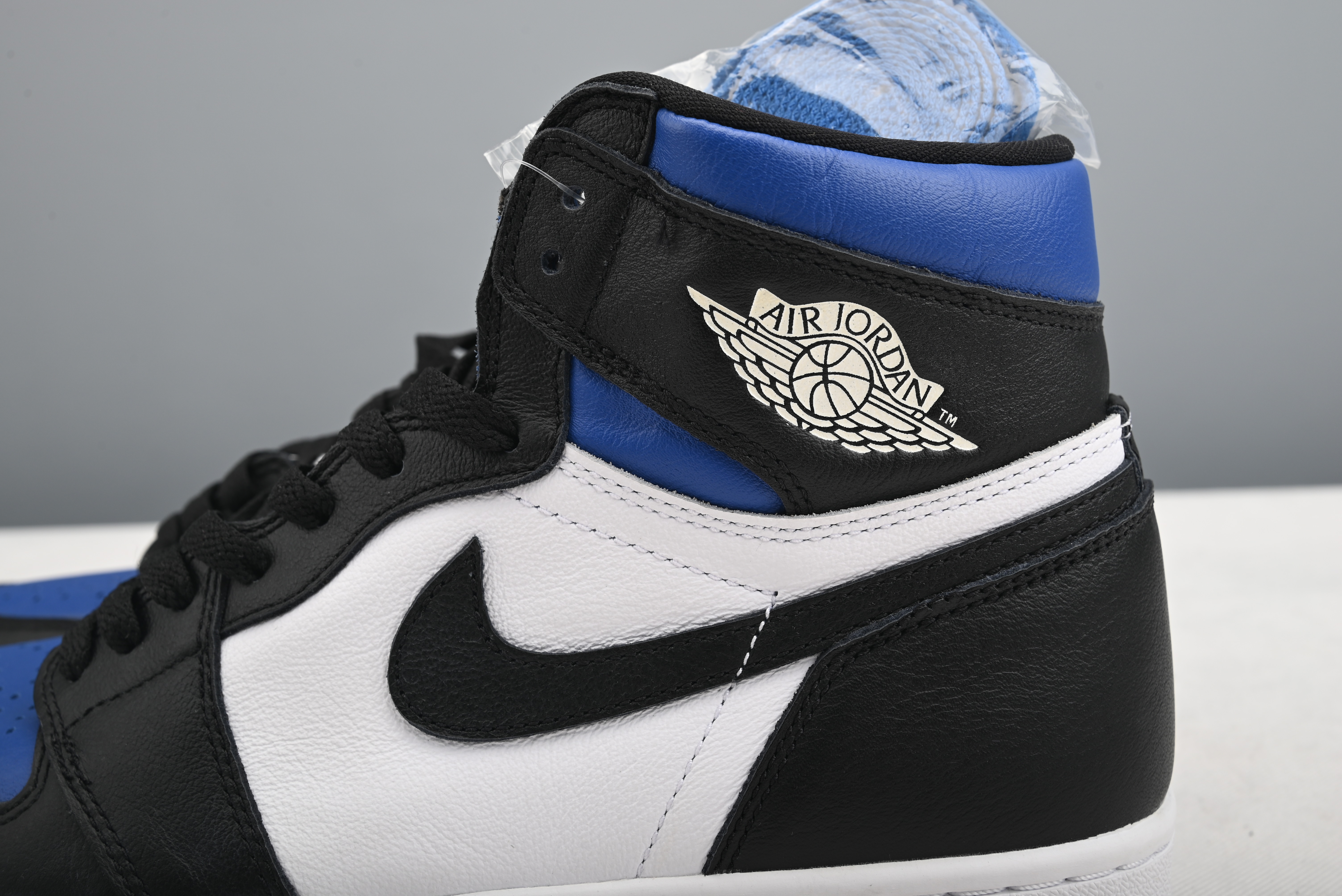 Jordan 1 Retro High Royal Toe 575441-041