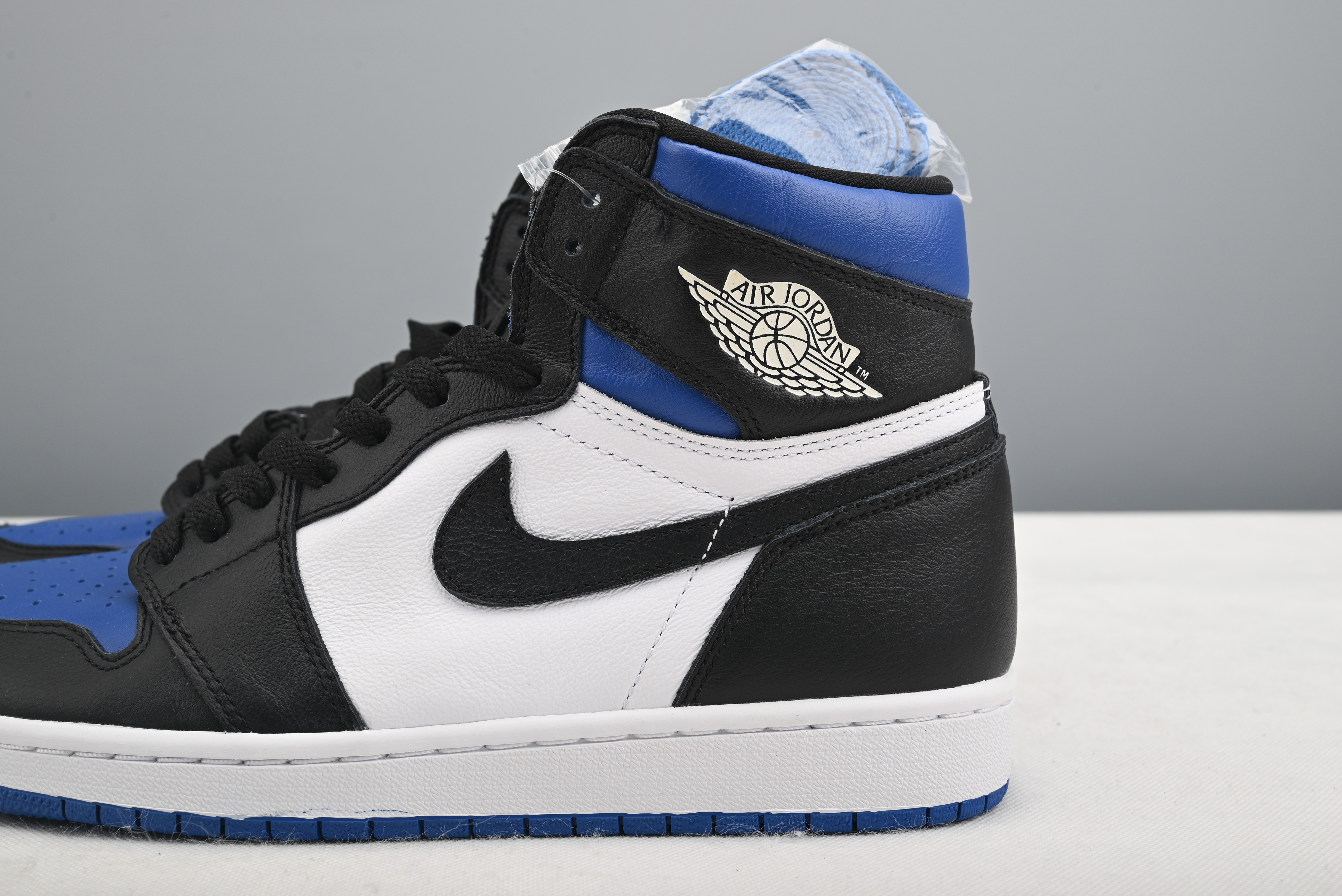 Jordan 1 Retro High Royal Toe 575441-041