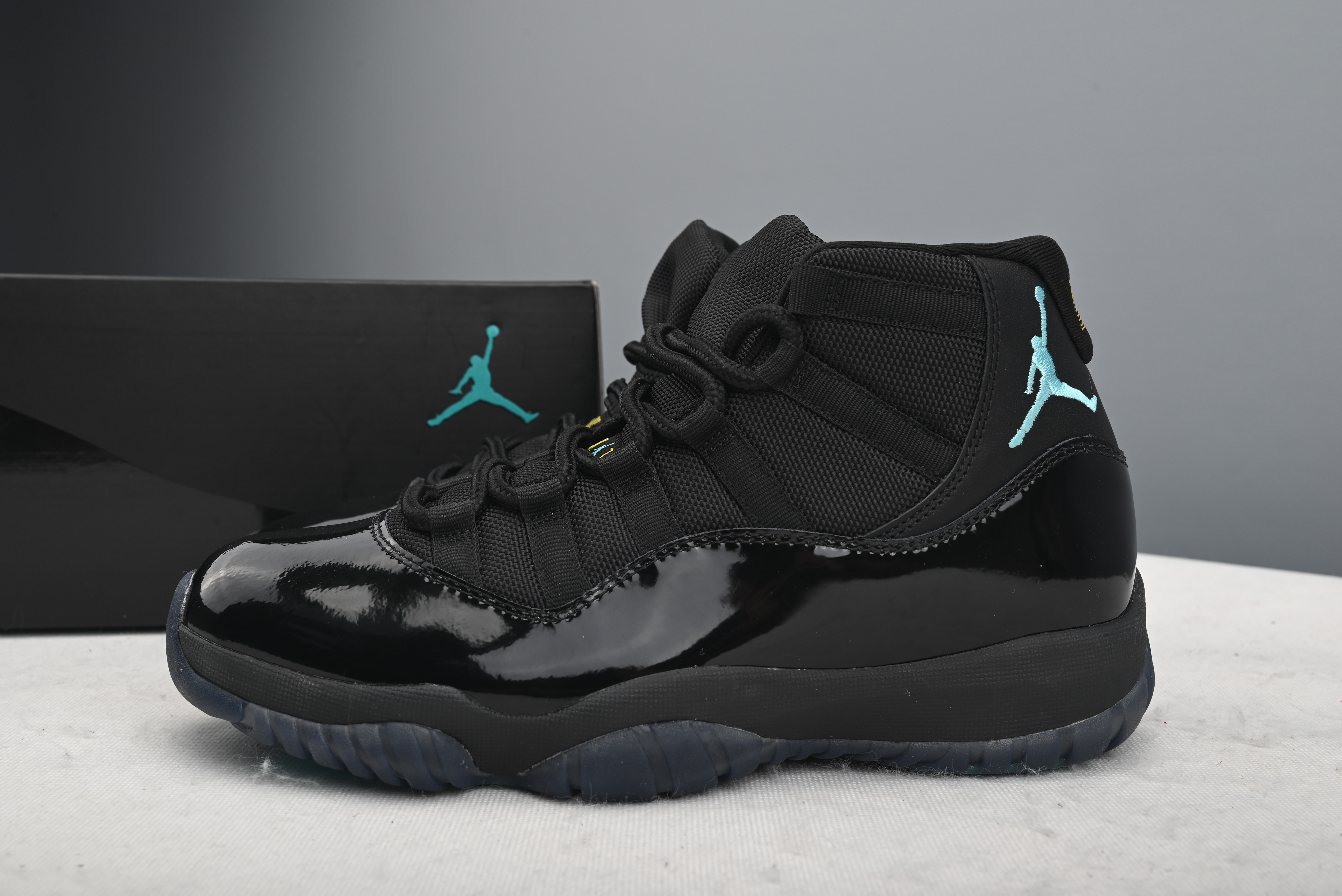 Jordan 11 Retro Gamma Blue 378038-006