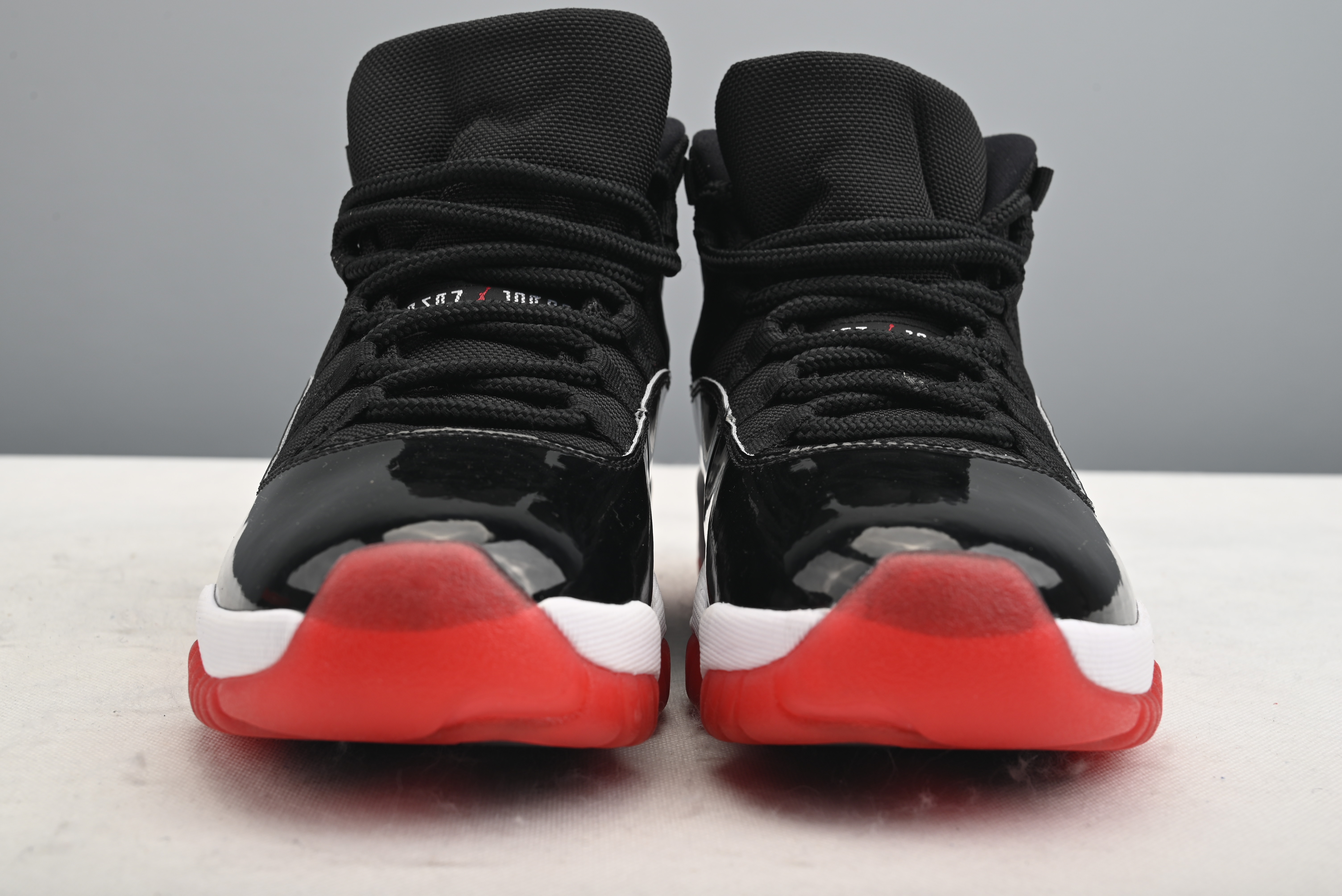 Jordan 11 Retro Playoffs Bred (2019) 378037-061