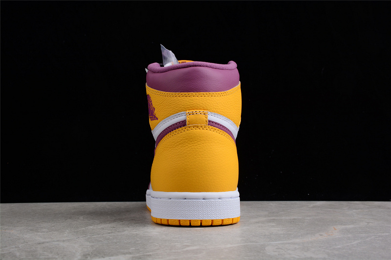 Air Jordan 1 Retro High OG “Brotherhood” 555088-706
