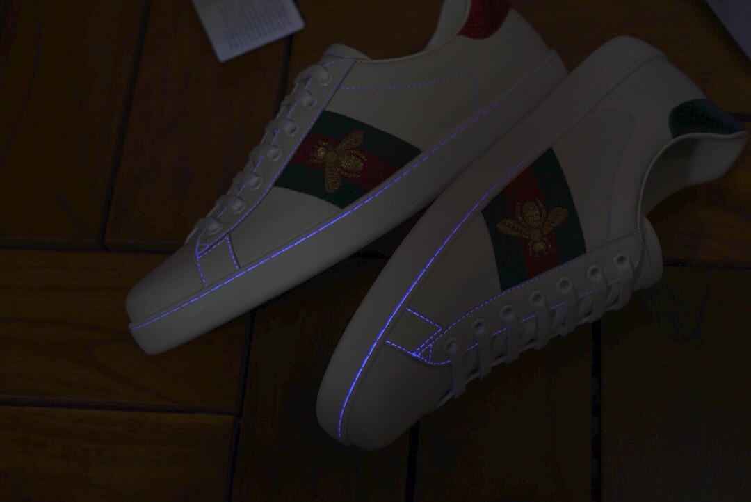 Guccii1 Ace Embroidered Bee  ‎429446 02JP0 9064