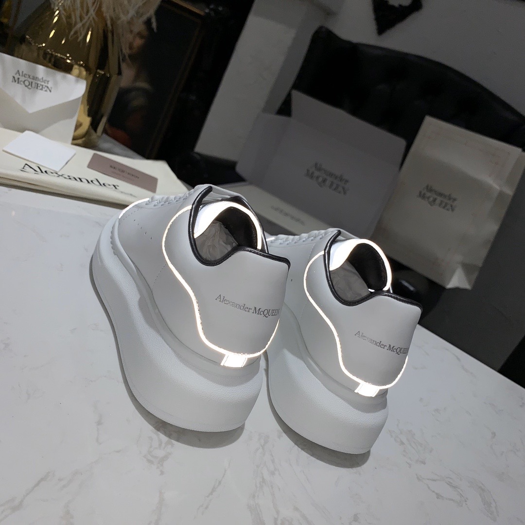 Alxndr McQN Reflective Trimmed