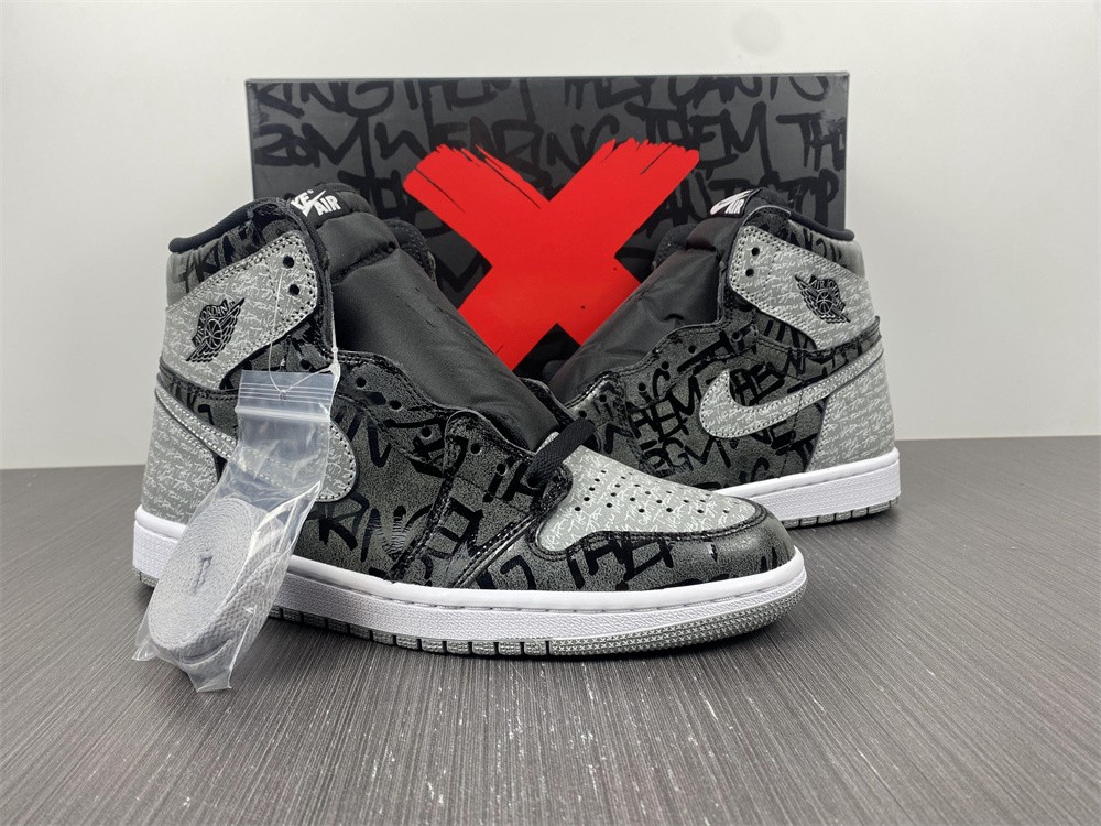 Jordan 1 Retro High OG Rebellionaire  555088-036