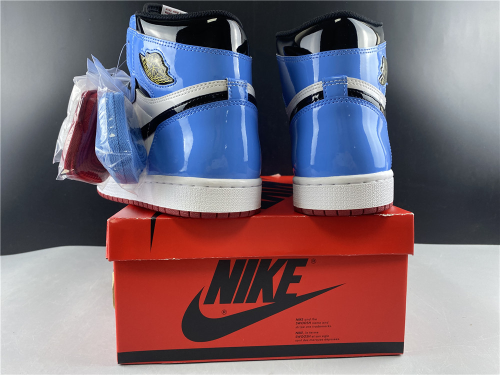 Jordan 1 Retro High Fearless UNC Chicago  CK5666-100