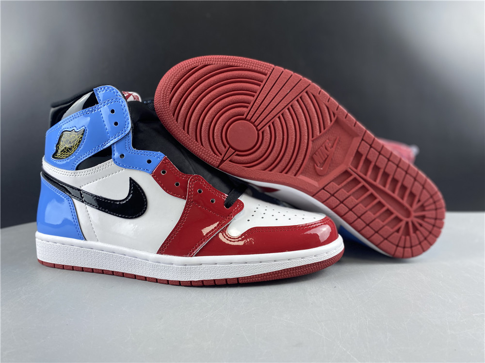 Jordan 1 Retro High Fearless UNC Chicago  CK5666-100