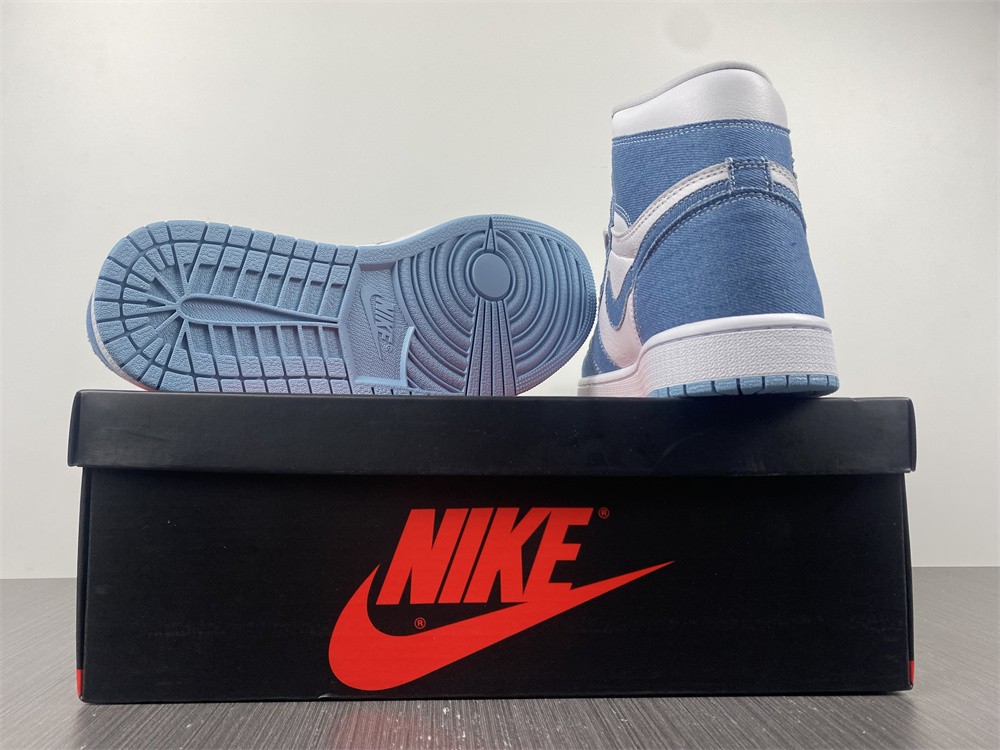 Air Jordan 1 High OG WMNS “Denim” DM9036-104
